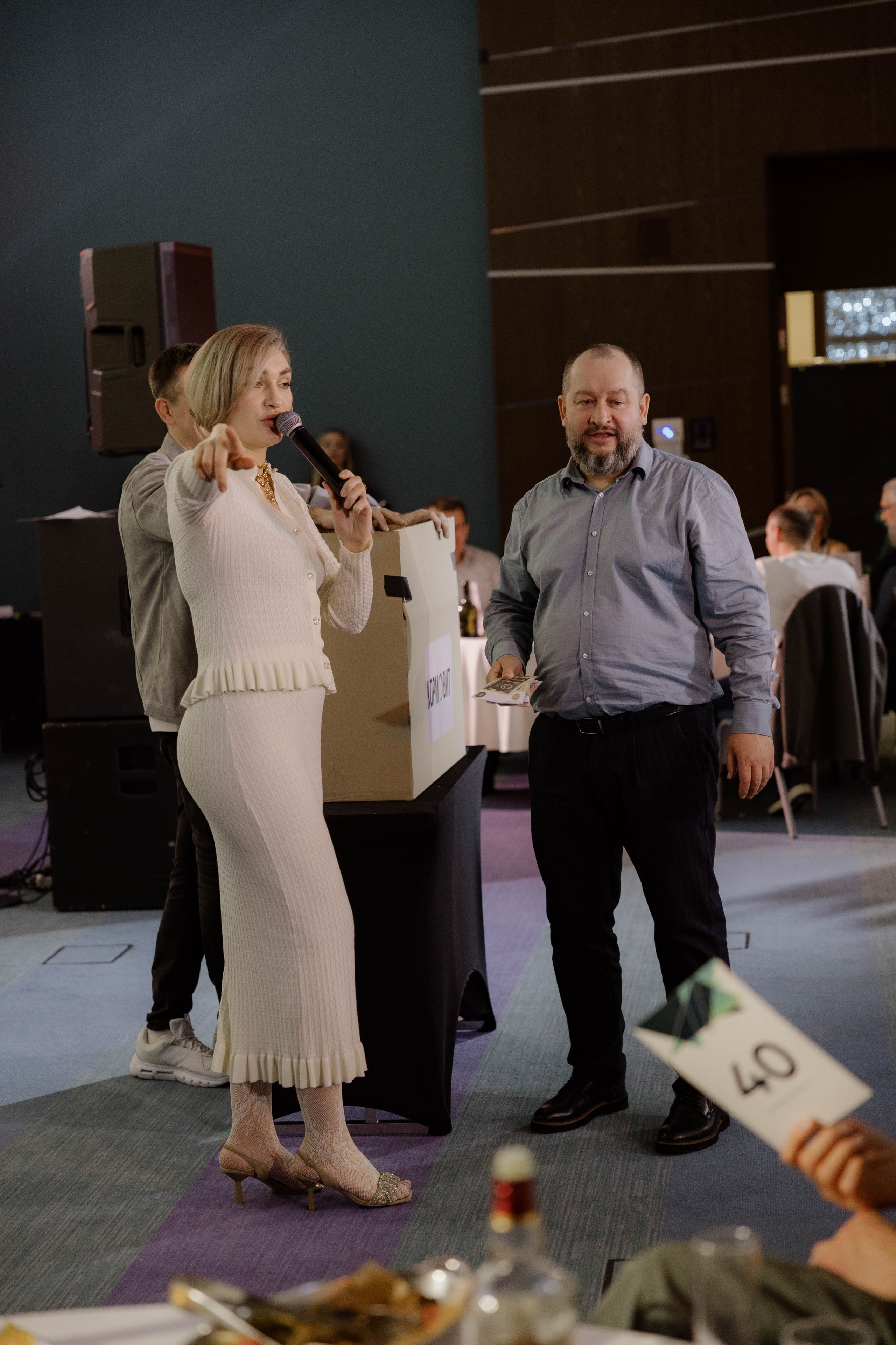 Конференция и ужи. Кормовит. Роза хутор. Фотограф Юсова Мария