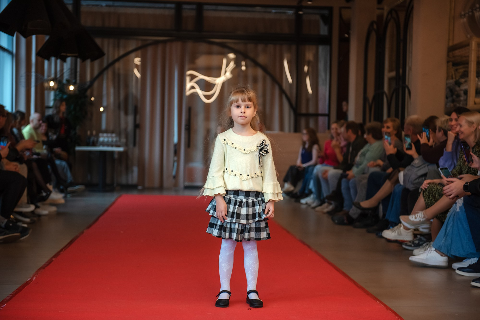 HAPPYkids дефиле в день мамы. Семейный и коммерческий фотограф в Сочи Александр Бодунов