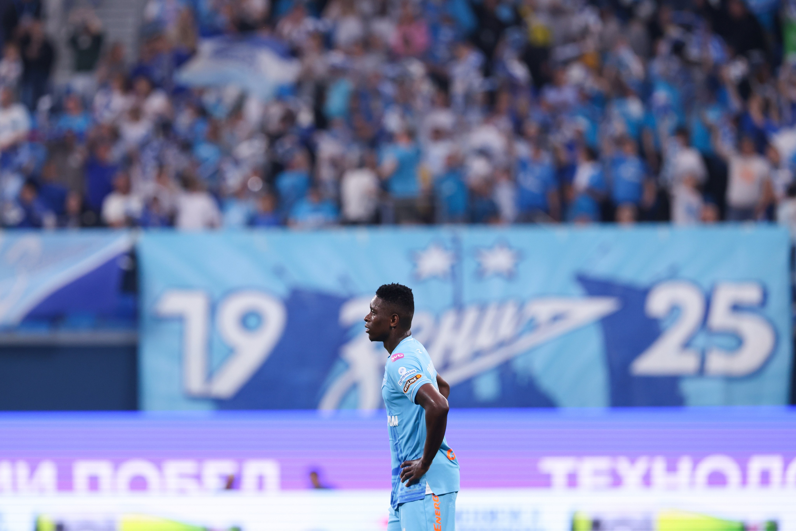 ФК «Зенит» — ФК «Пари НН» 30.08.2025. Спортивный и репортажный фотограф Антон Тереханов