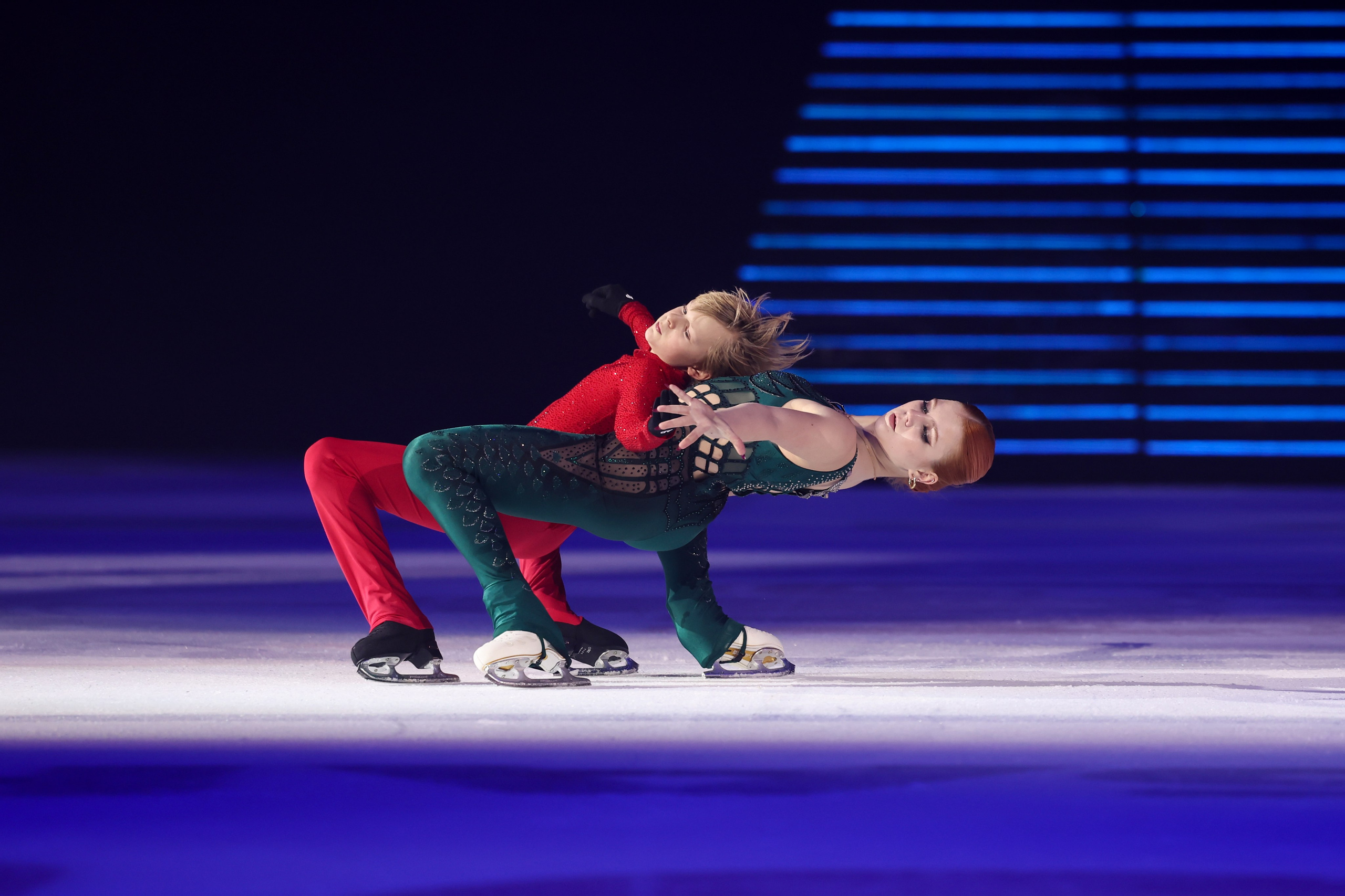 «Русалочка» шоу Евгения Плющенко 26 октября 2024. Спортивный и репортажный фотограф Антон Тереханов