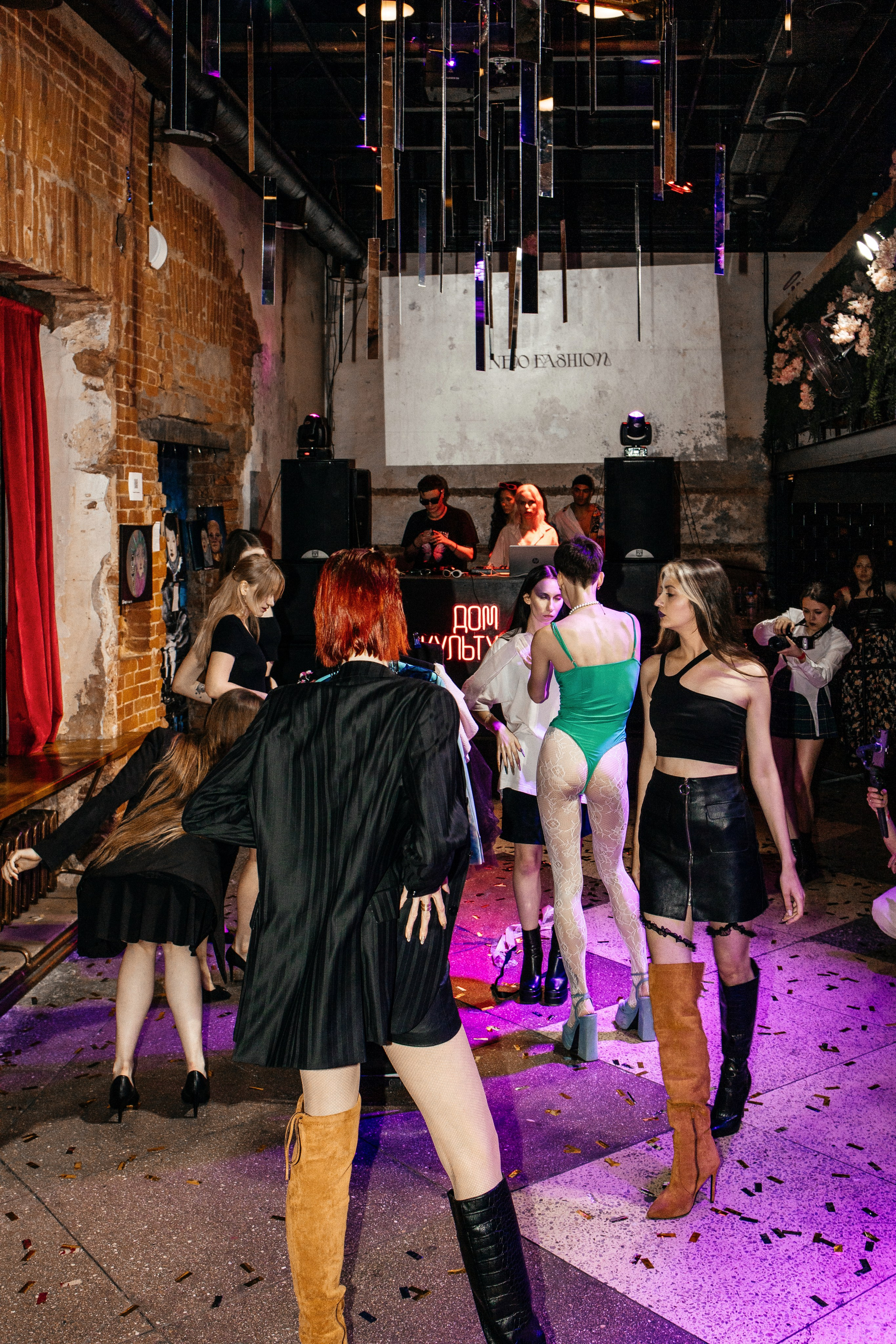 Показ NEO fashion. Фотограф в Краснодаре Лагунов Владимир