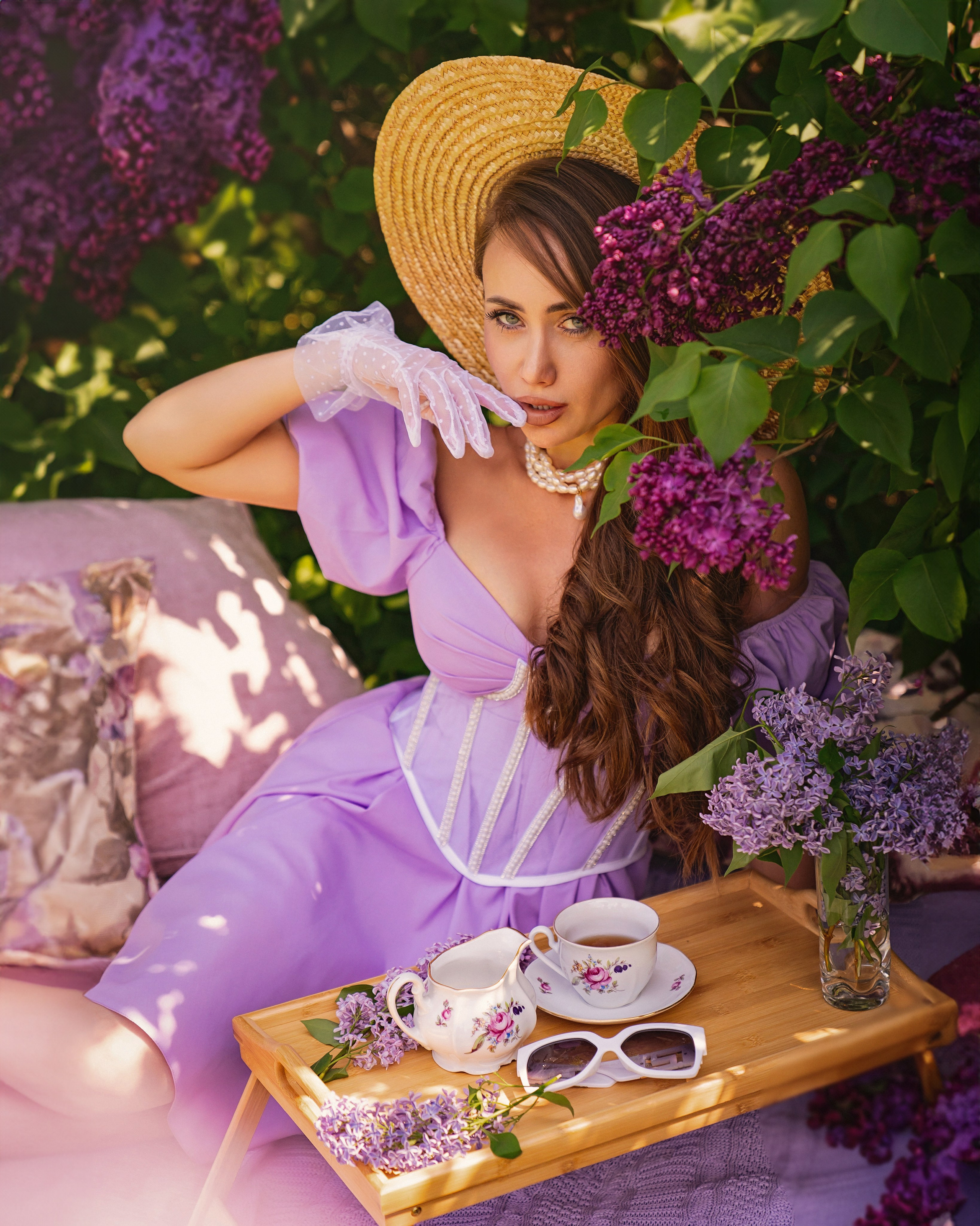 Чаепитие в сиреневом саду. Трубинова Екатерина | Семейный фотограф | Москва