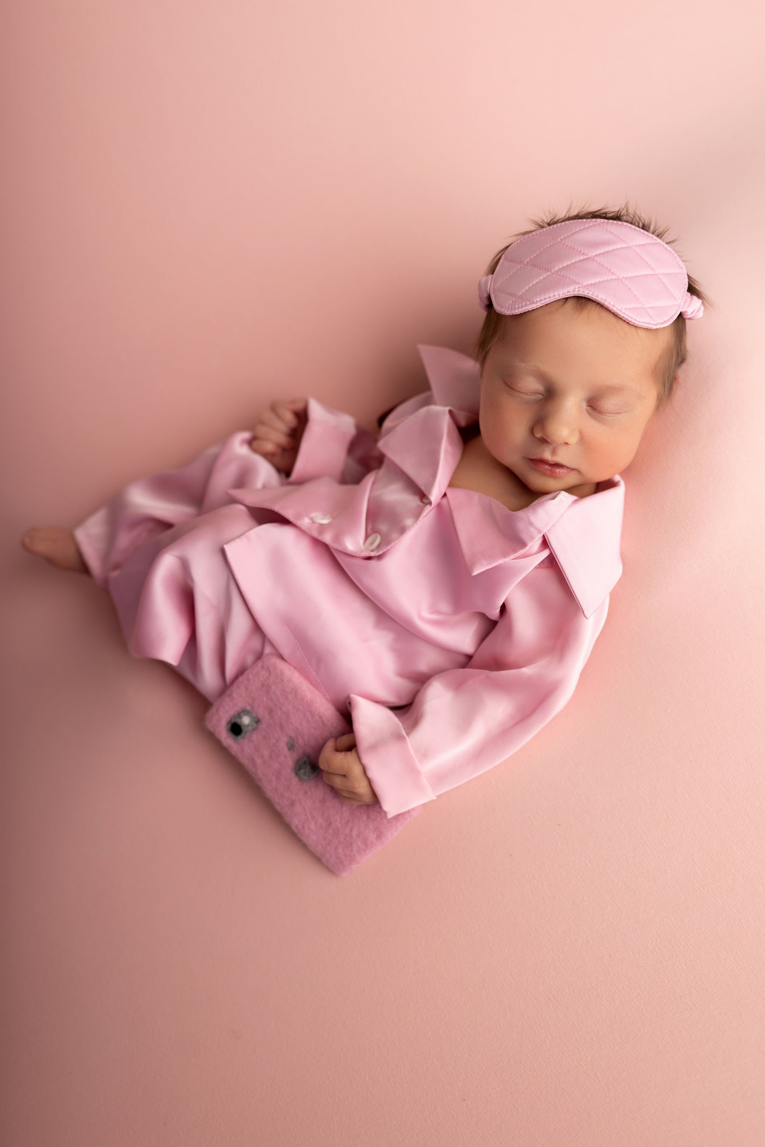 Классическая фотосессия малыша. Фотограф новорожденных малышей в Омске и Омской области Эльвира Камаева