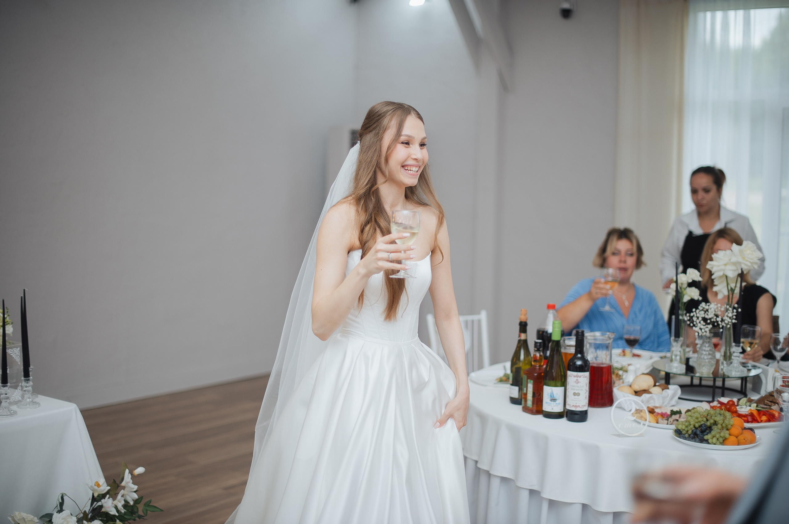 Свадьба на берегу Волги. Свадебный фотограф в Ярославле Денис Медоваров