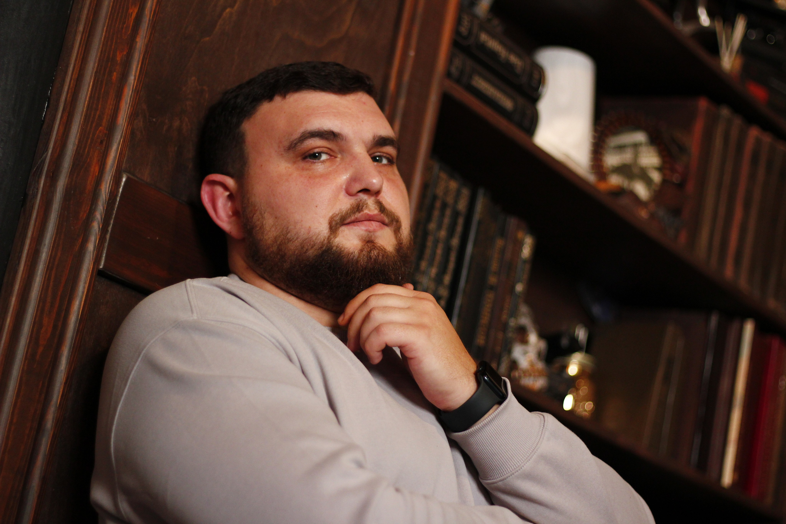 Фотосессия Даниила в фотостудии. Твой фотограф и видеограф в Тюмени — Сергей Бизин