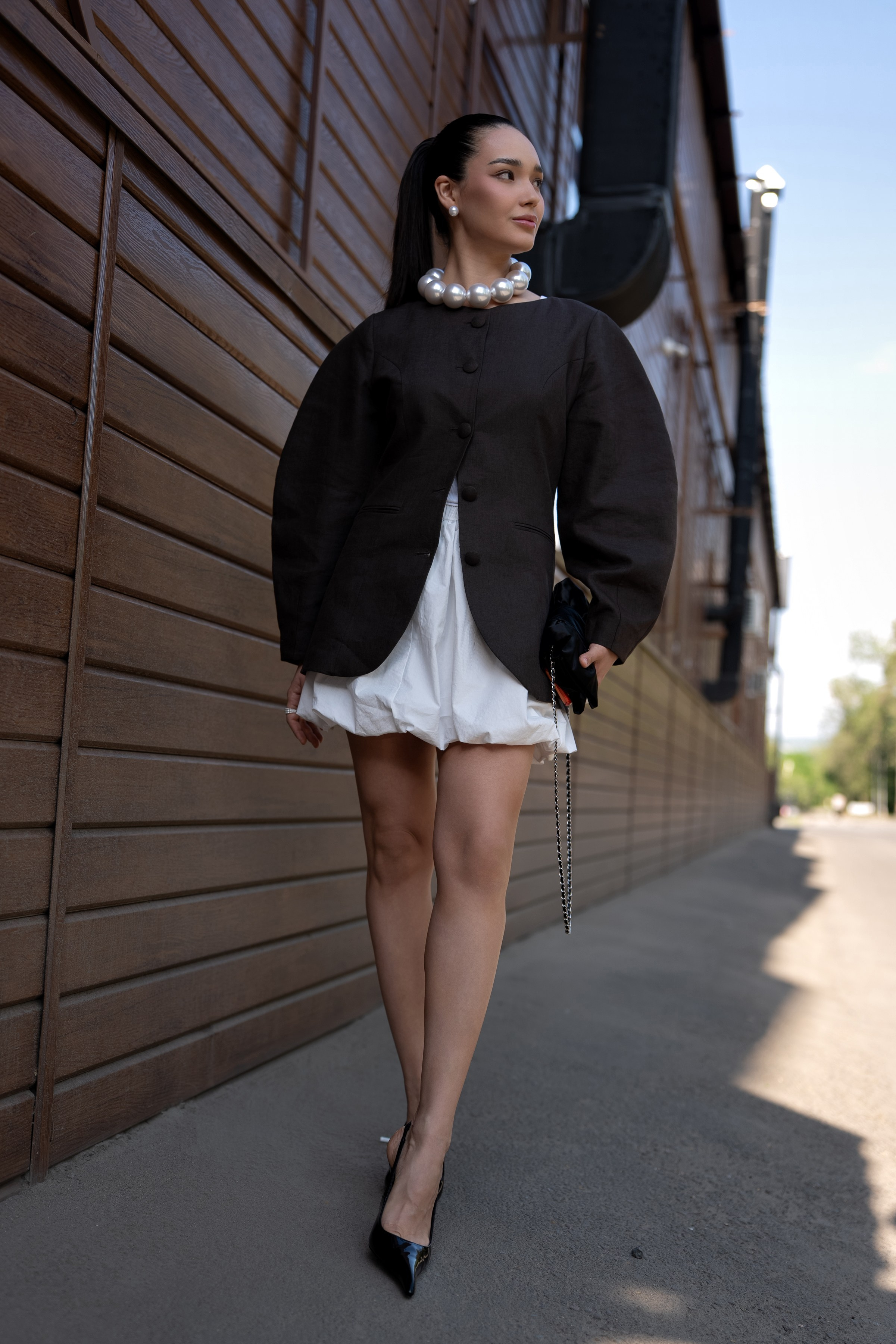 Visa Fashion Week Almaty Pre-Fall 2026 April StreetStyle Day 2. Сайт Алматинского НЮ АРТ, будуар и фэшн фотографа Дениса Карпенко