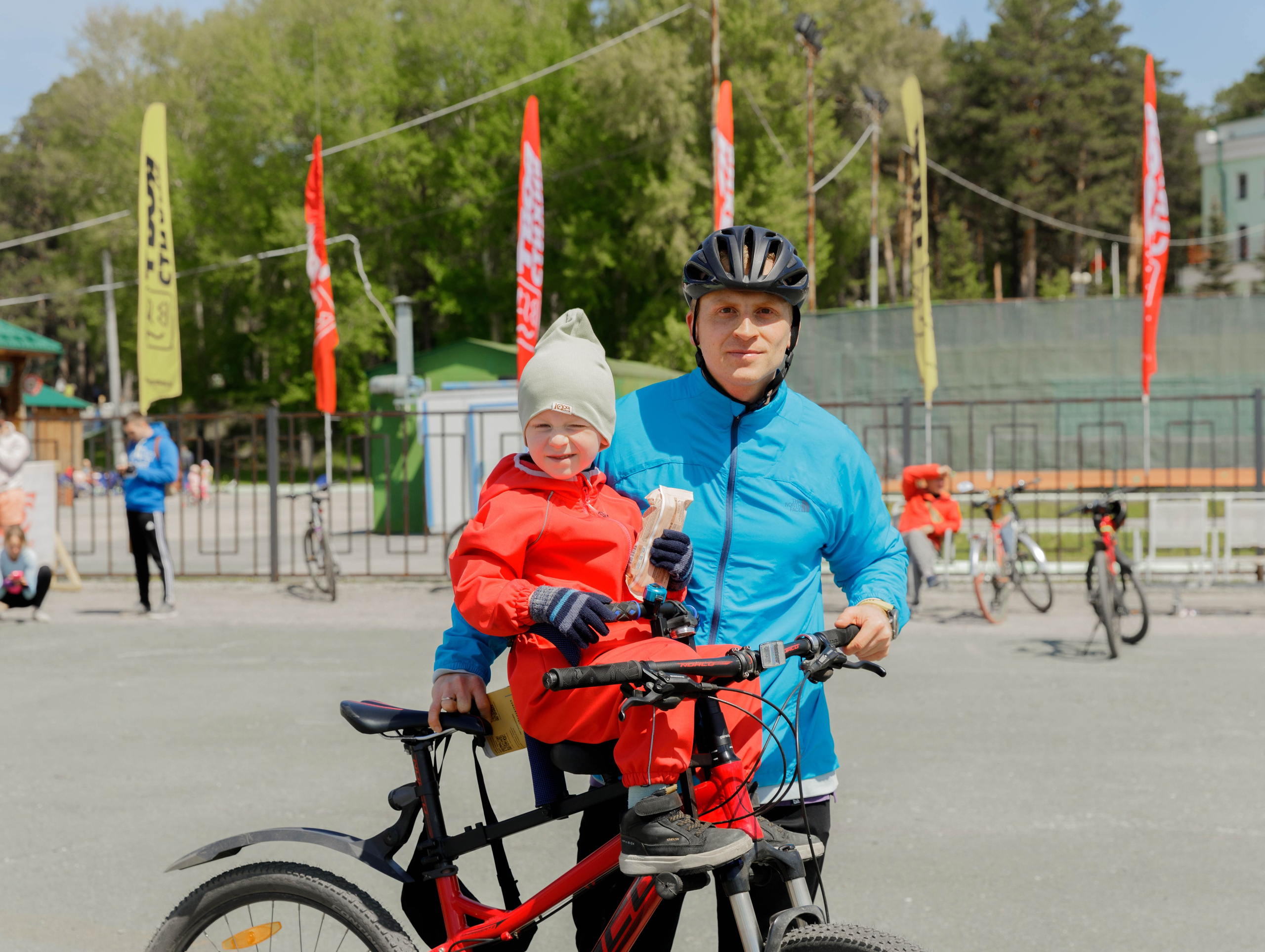 Майская велопрогулка. Репортажный фотограф в Новосибирске Алена Помазунова