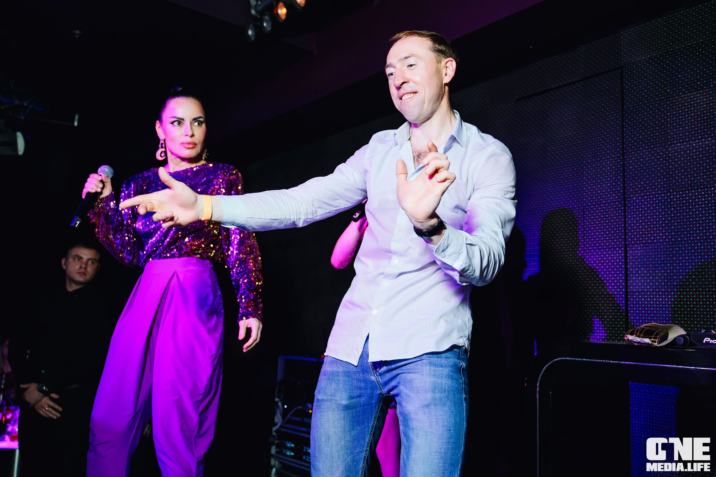 Концерт группы стрелки в Планете 13 апреля. One Media Life: фоторепортажи, фотоотчеты с мероприятий и заведений