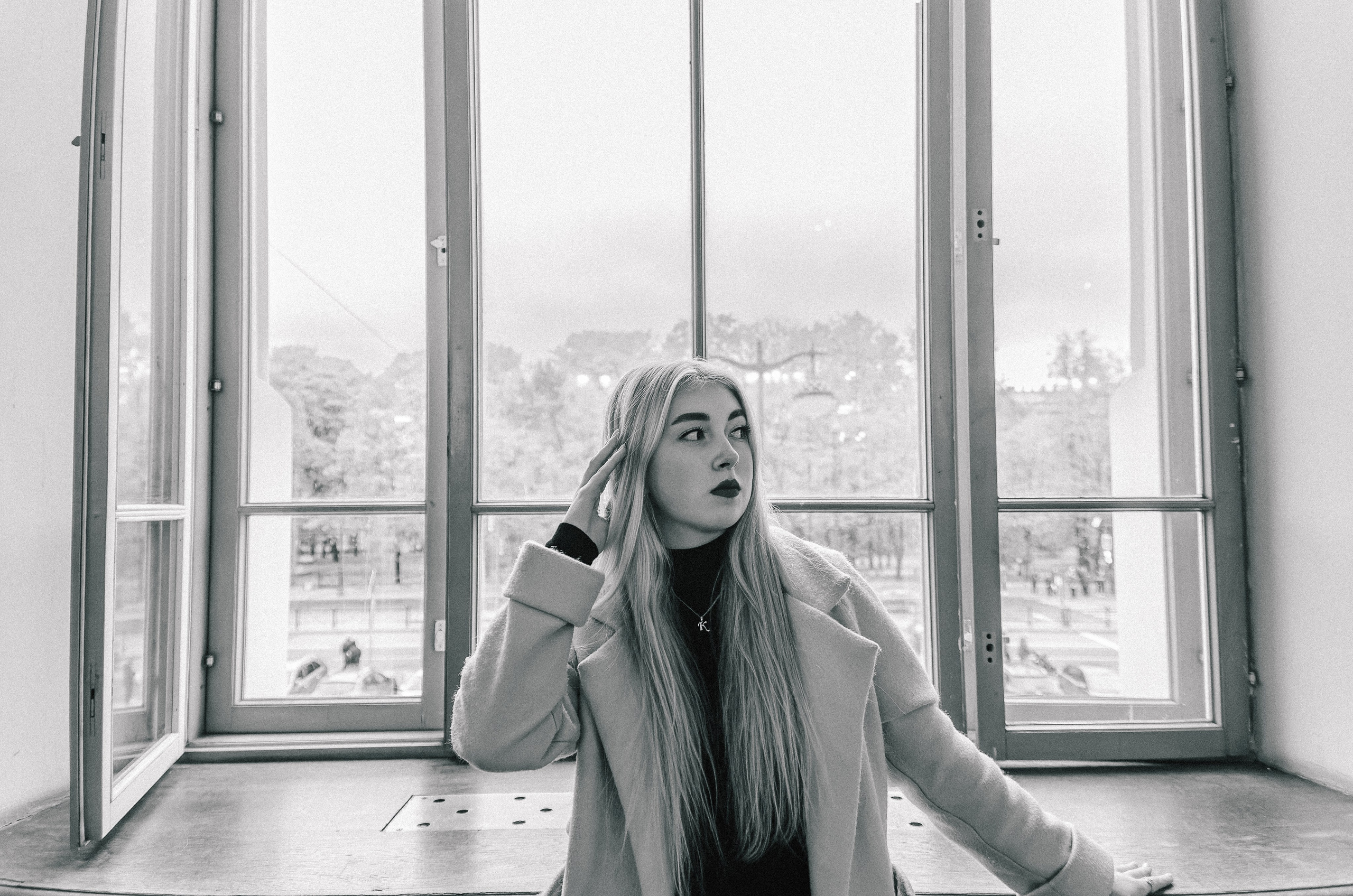 Фотосессия на Витебском вокзале в Питере. Портретный и репортажный фотограф в Санкт-Петербурге