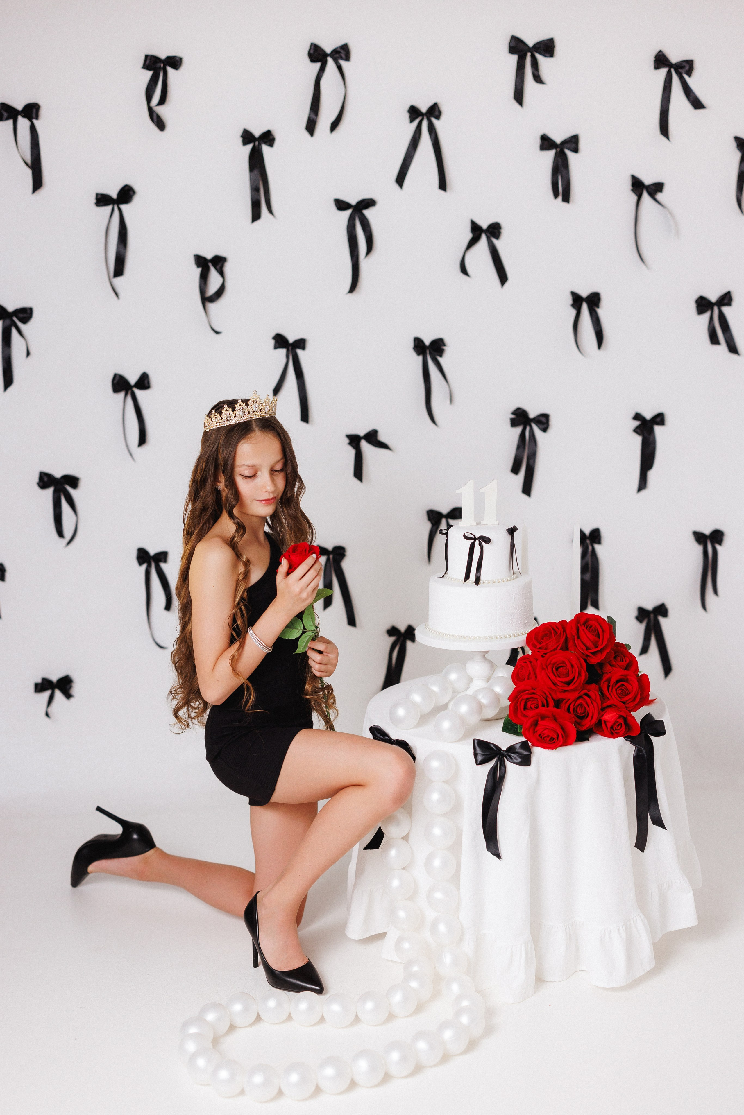 Детская фотосессия к Дню рождения для девочек, фотостудия «Антураж». Семейный и детский фотограф в Краснодаре Анна Трашкова