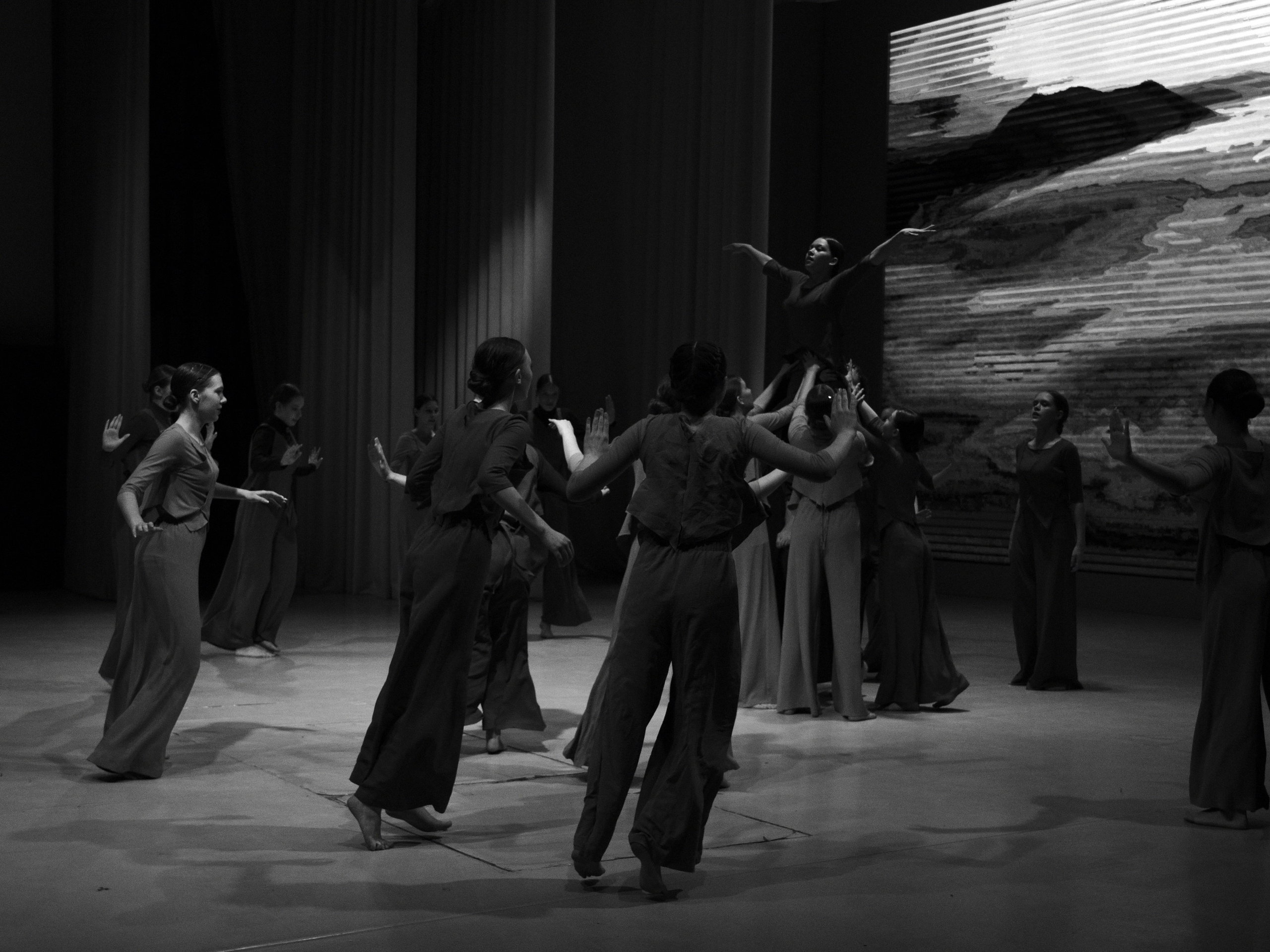 Танцевальный ансамбль Эриданс. Фотограф в Челябинске