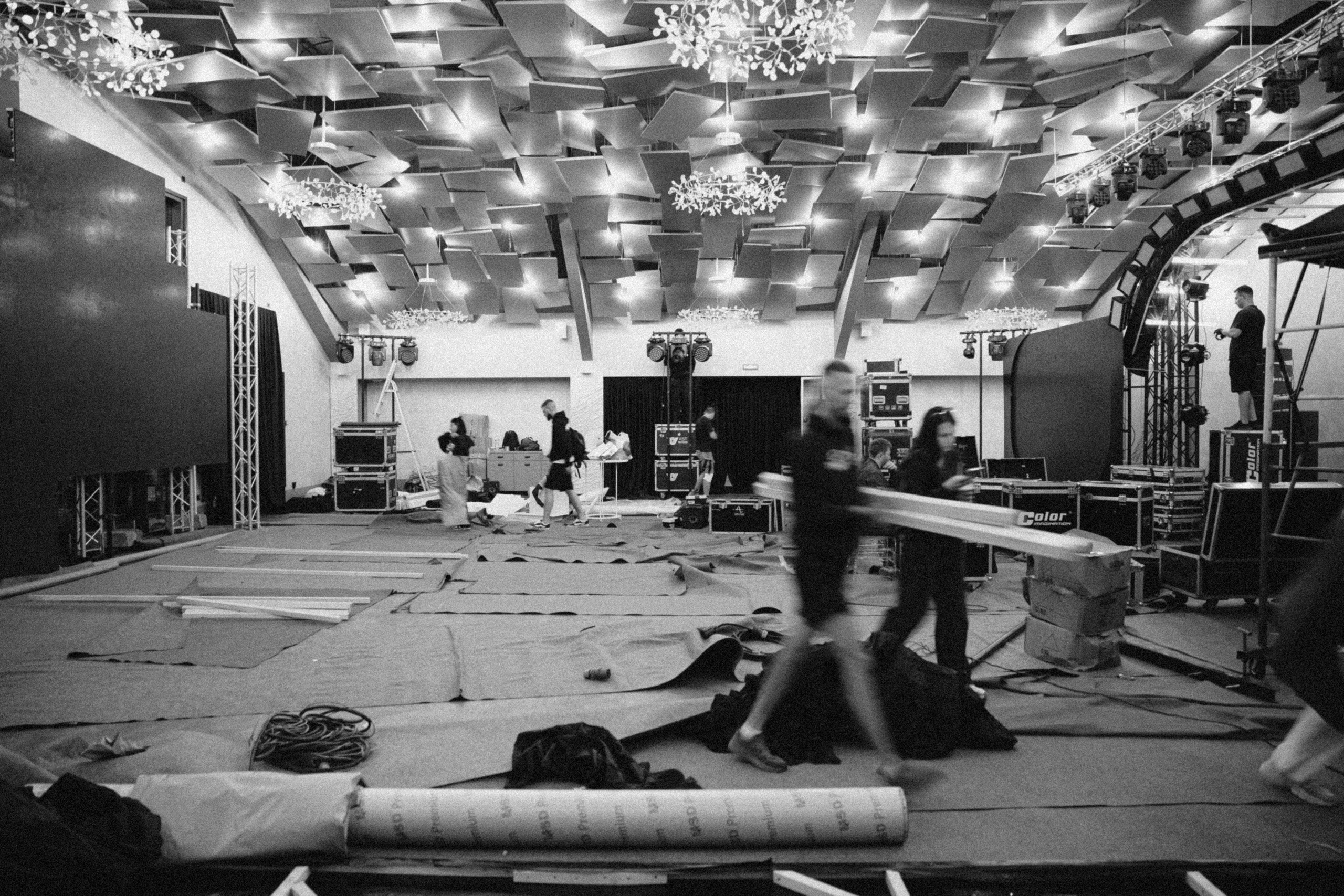 Бэки монтаж