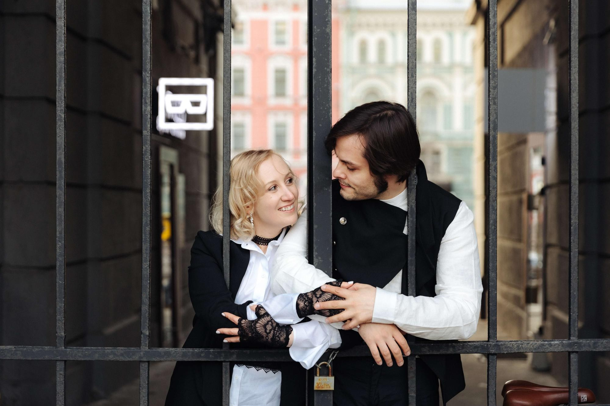 Фотосессия лав стори Вани и Рины в СПб