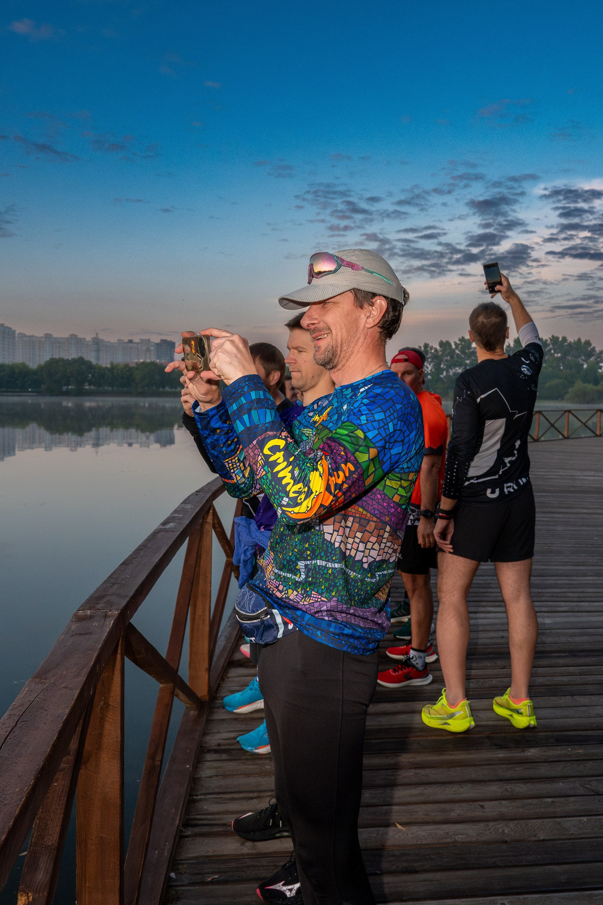 Runforsun, серия очень ранних забегов в Москве, 01.09.2026. Фотограф Михаил Гуменный
