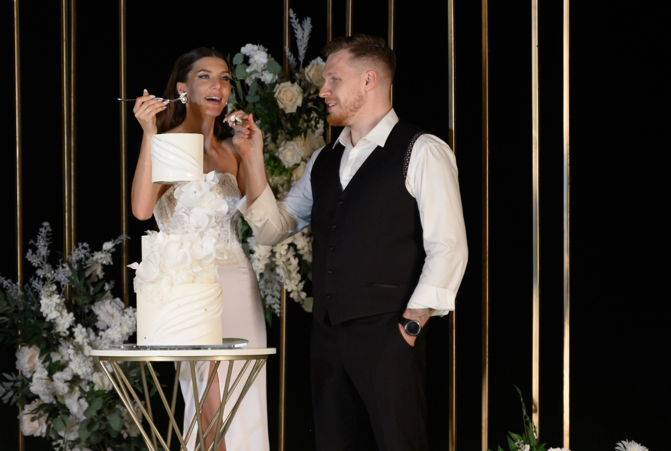 Женя & Марина, Загородная Свадьба на берегу озера. Свадебный фотограф Тюмень Анастасия Битная