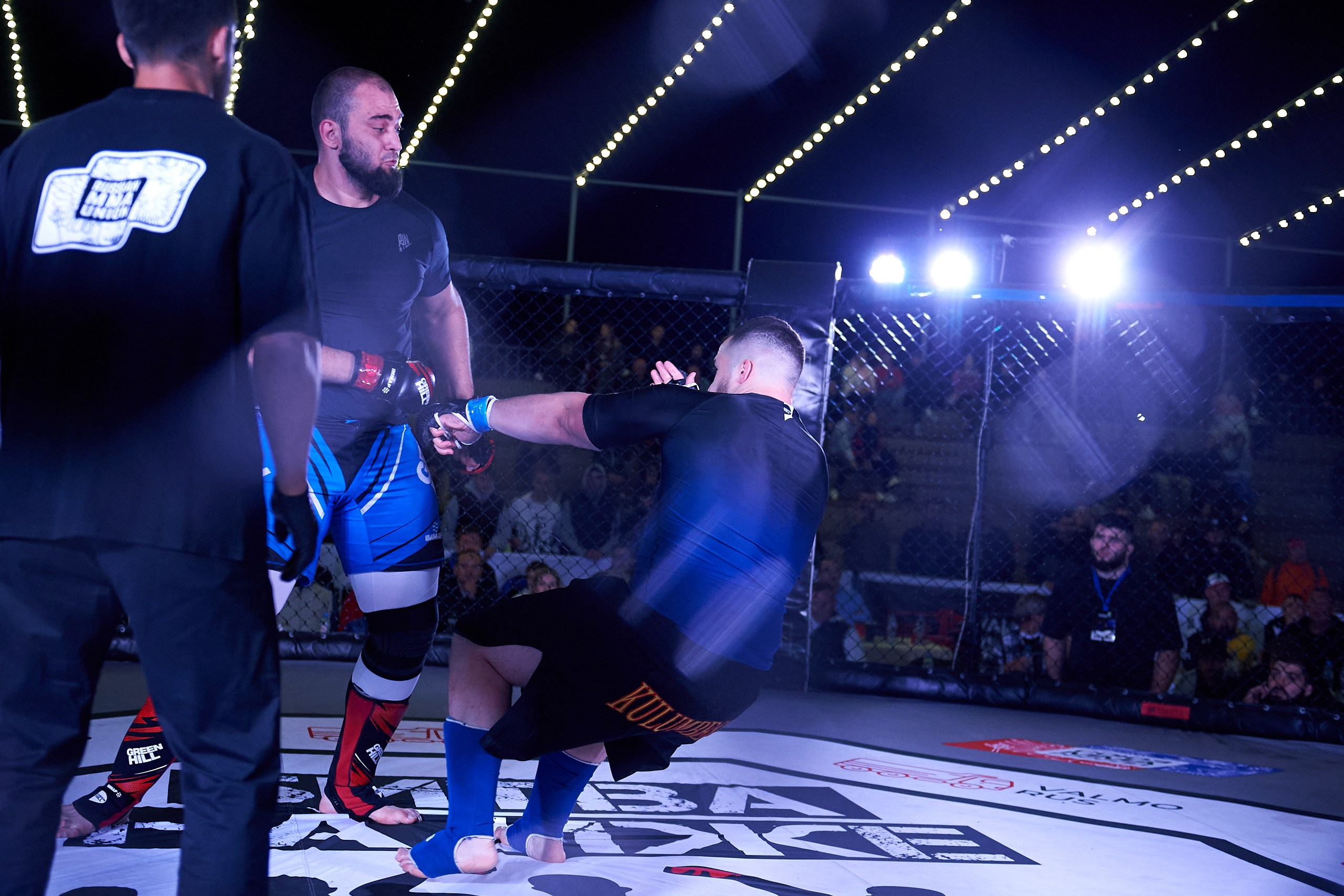 ММА. Битва на Иже-4. Спортивный репортажный фотограф в Ижевске Сергей Мерзляков