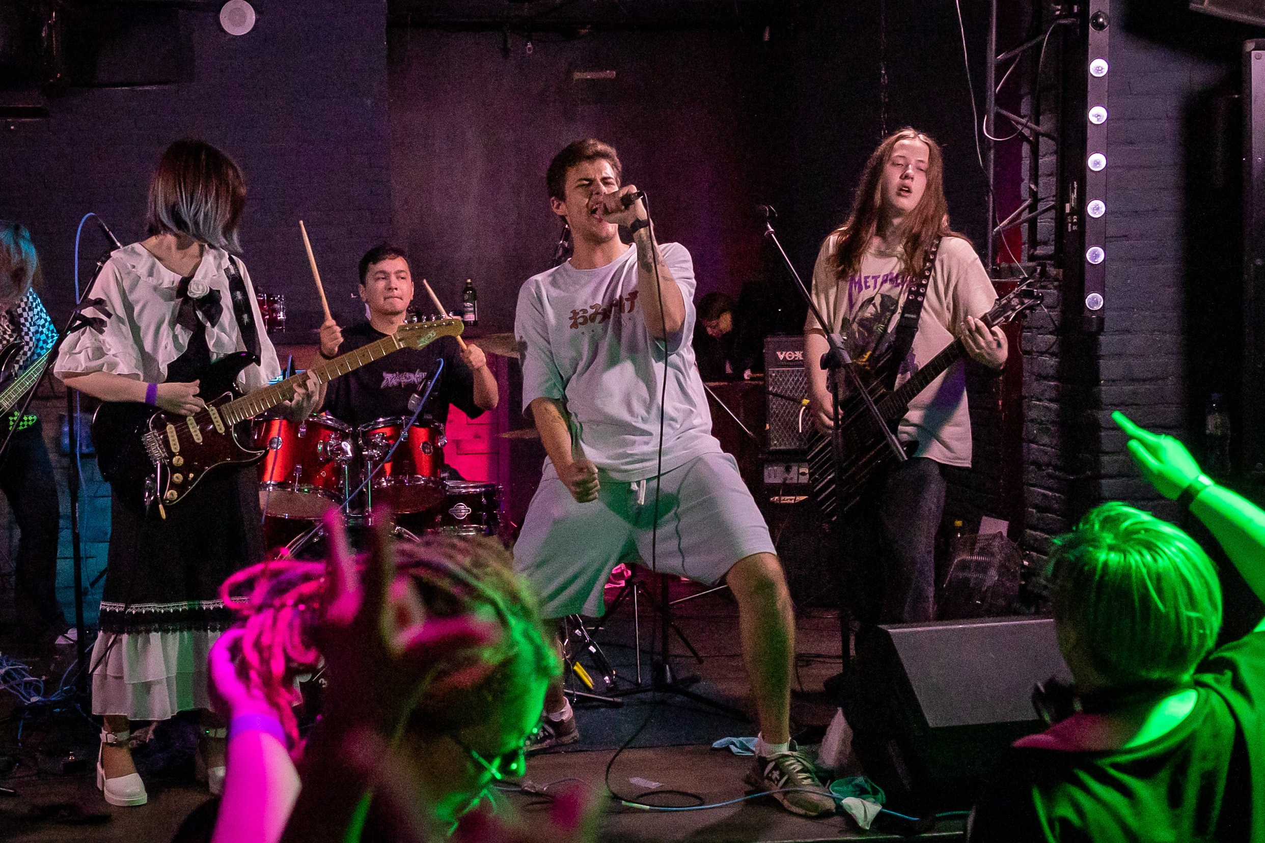 Концерт «Не Школа Барабанов» в Клубе «SOVA». Фотограф Владимир Охрименко