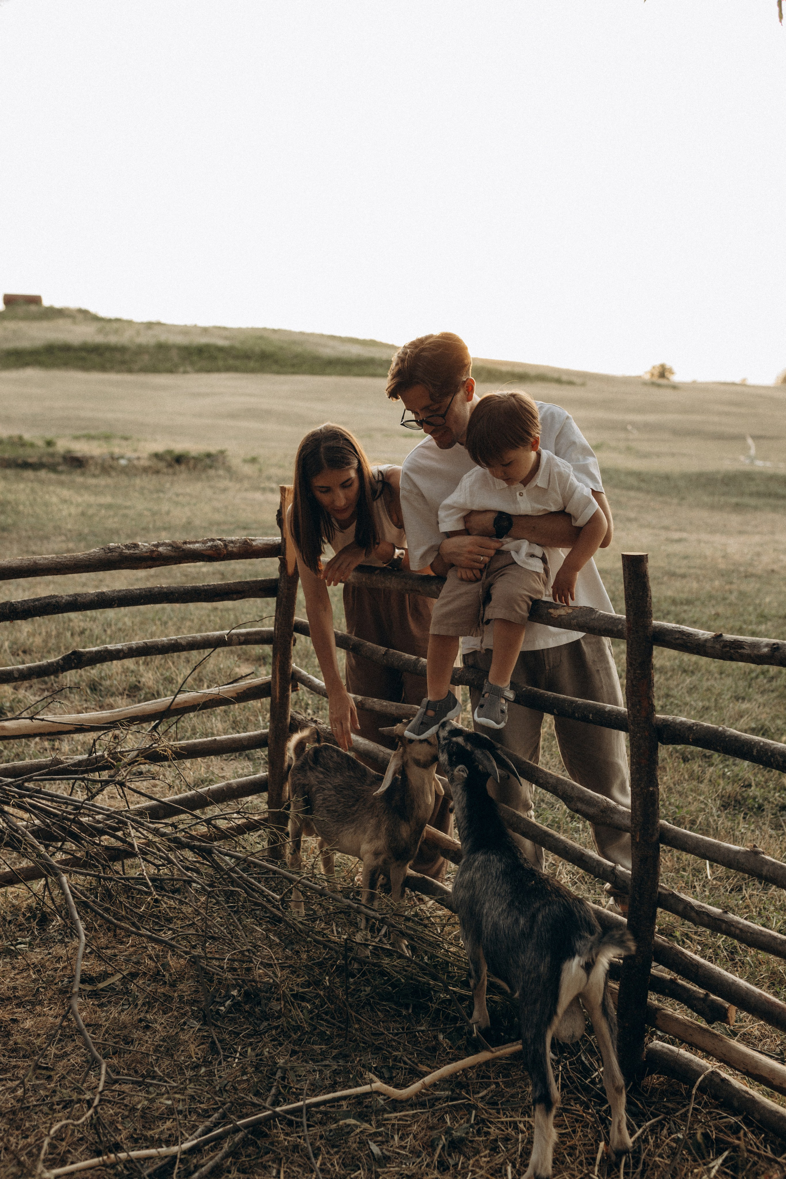 Миша Таня и Лев на ферме. Семейный фотограф в Новороссийске и Анапе Александра Яковлева