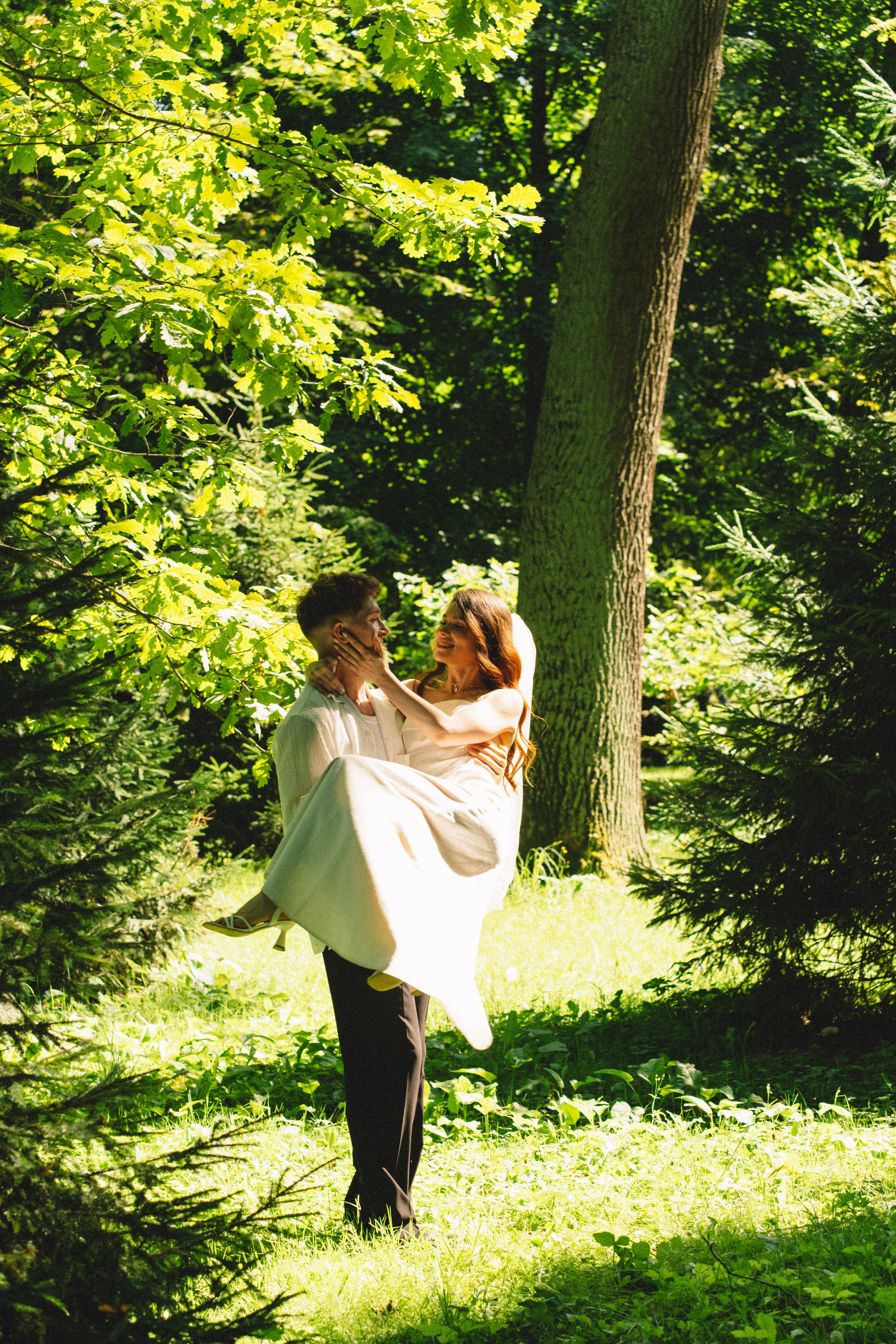 СВАДЕБНАЯ СЬЕМКА В ПЕТЕРГОФЕ И СЬЕМКА РЕПОРТАЖА В ЗАГСЕ ПЕТЕРГОФА. Профессиональный фотограф, Санкт-Петербург — Виктория Богомолова