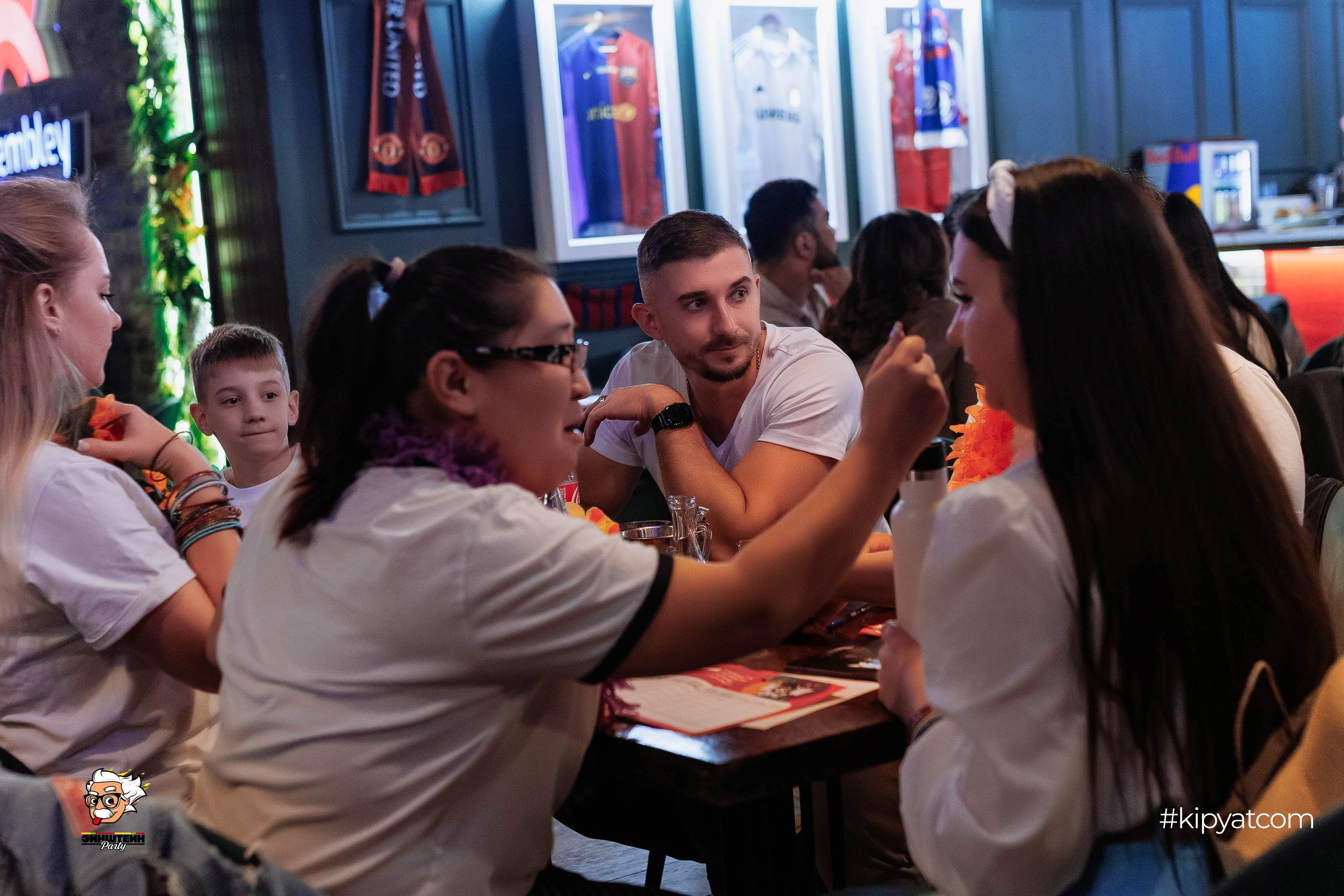 Эйнштейн Party