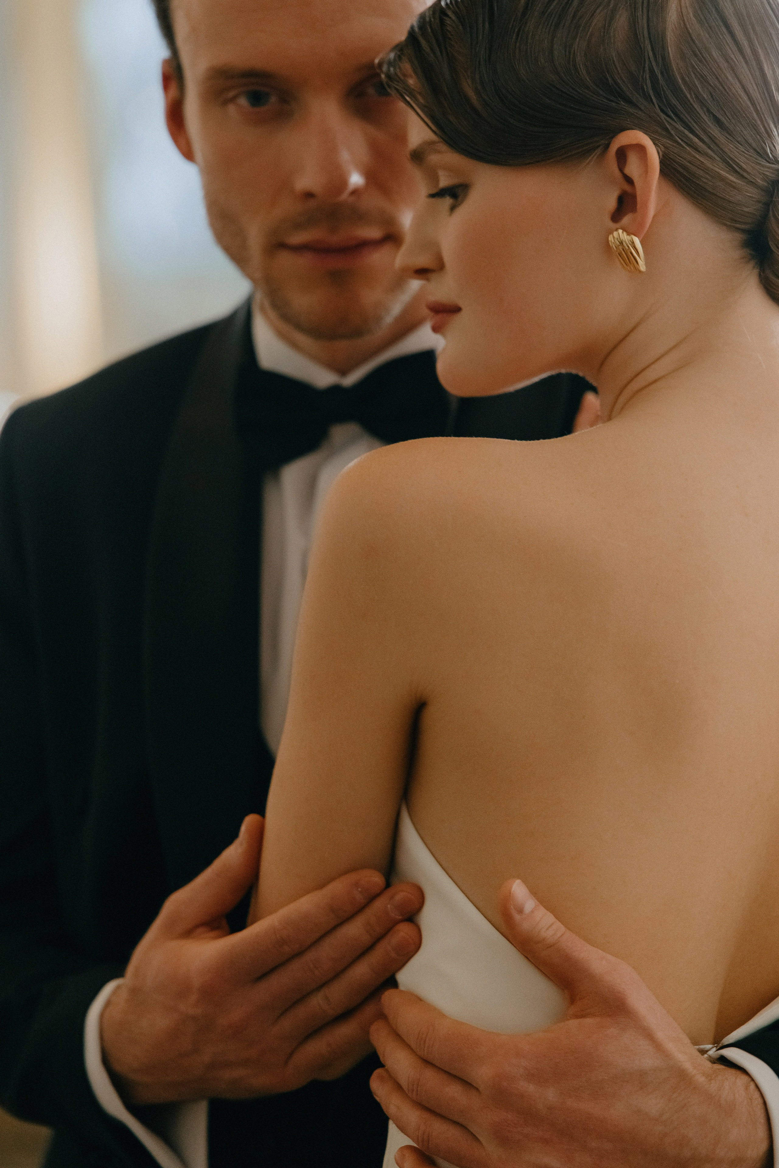 Свадебная фотосессия в гостинице Ленинградская. Свадебный фотограф Москва