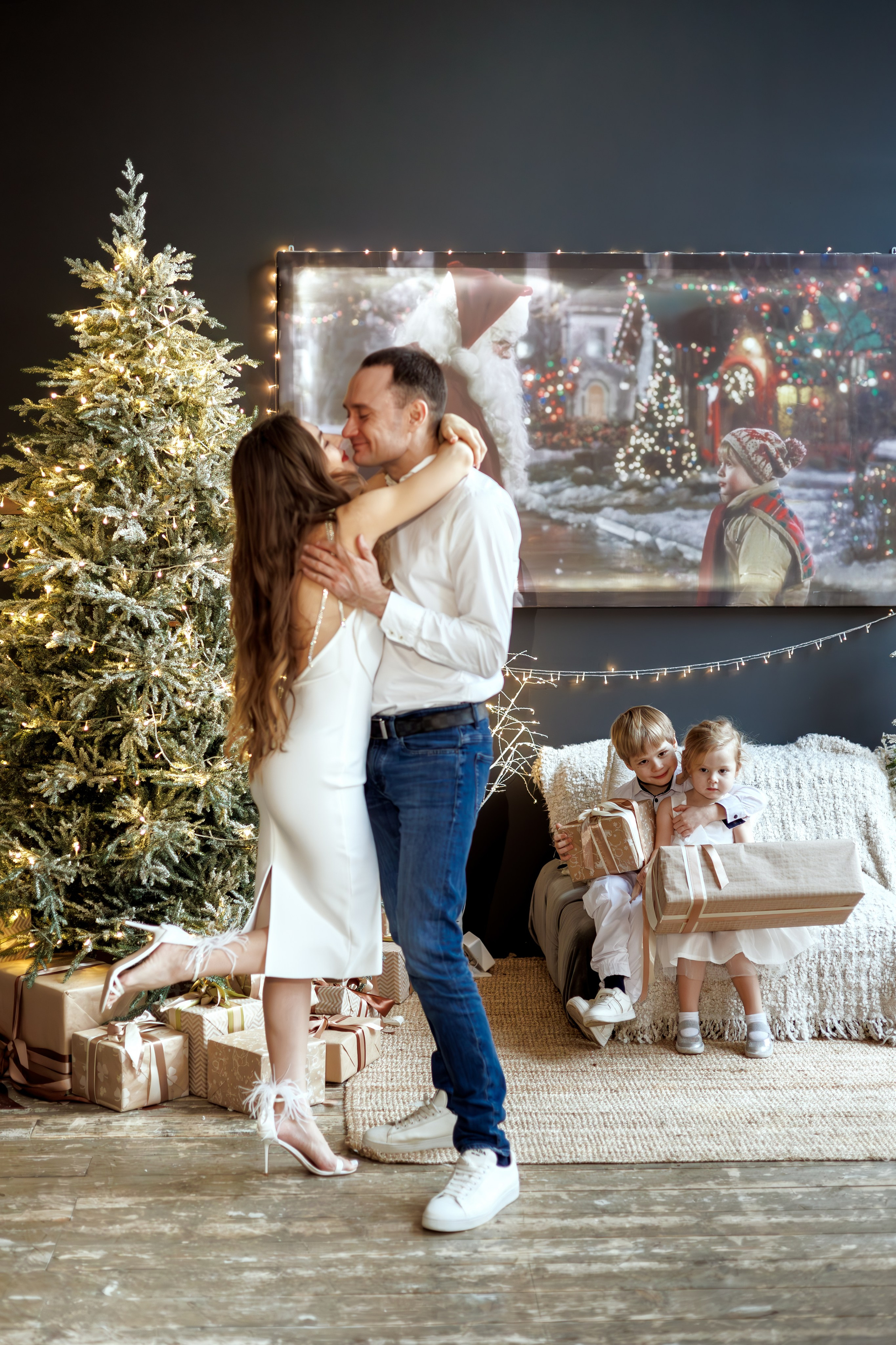 Новогодняя семейная фотосессия в студии FAMOUS (на Павелецкой). Свадебный и семейный фотограф в Москве и МО Елена Агапова