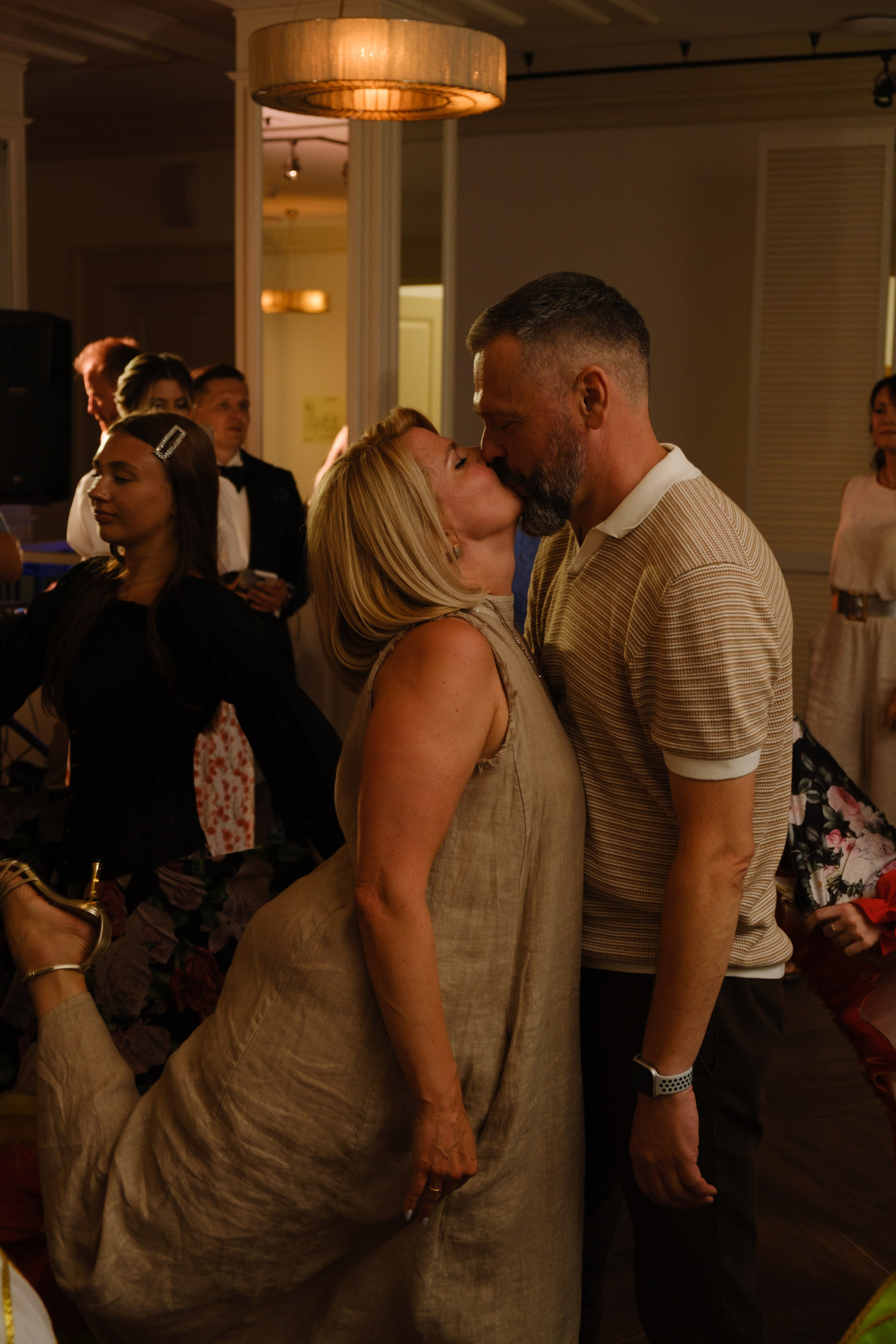 Фотограф на юбилей в Крыму | Съемка дня рождения | Илья Желдак. Профессиональная фотосъемка в Крыму. Натуральные эмоции и живые кадры. Забронируйте дату прямо сейчас!