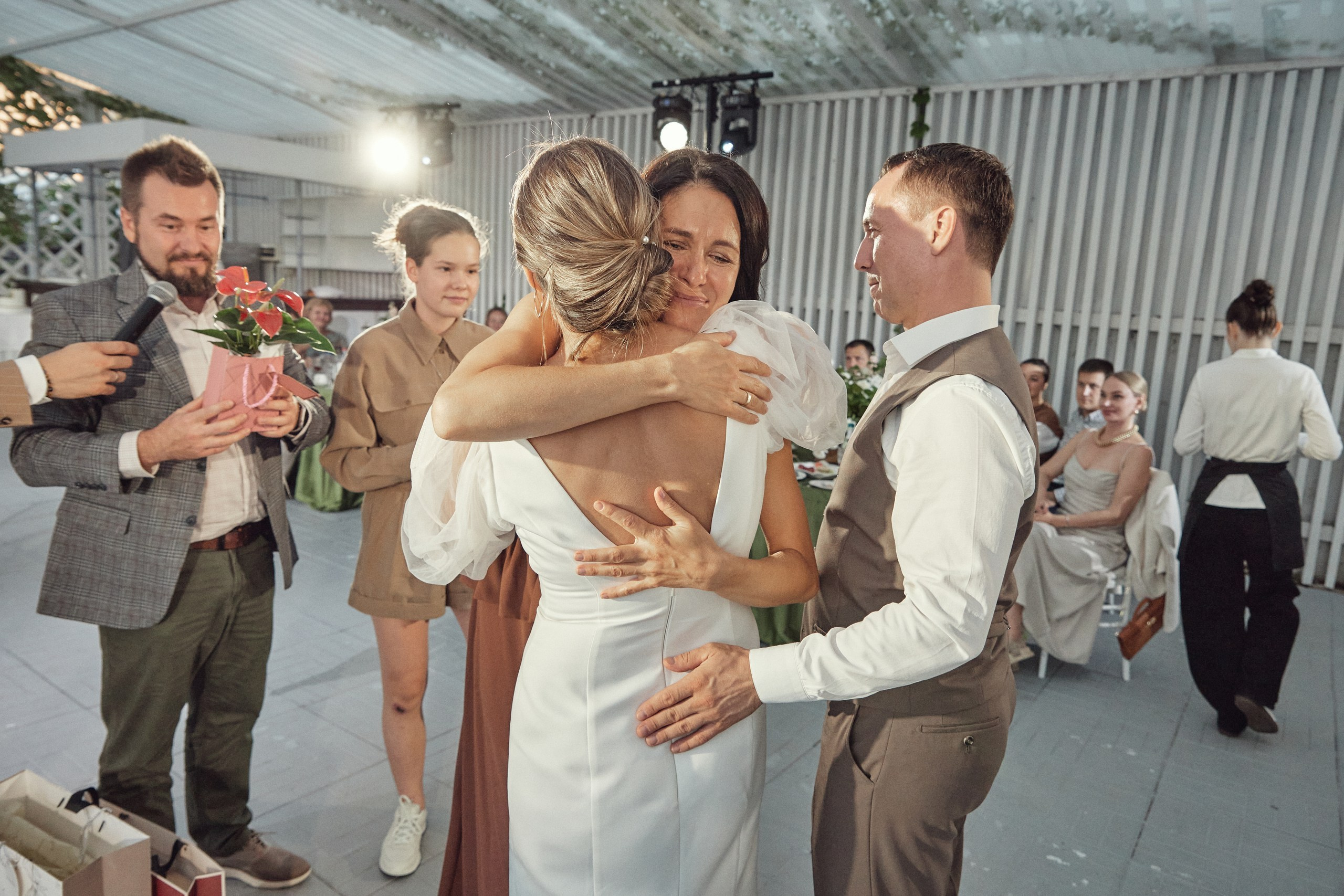 Счастье здесь. Свадебный фотограф Антон Артюшин. Работаю в Нижнем Новгороде и Москве