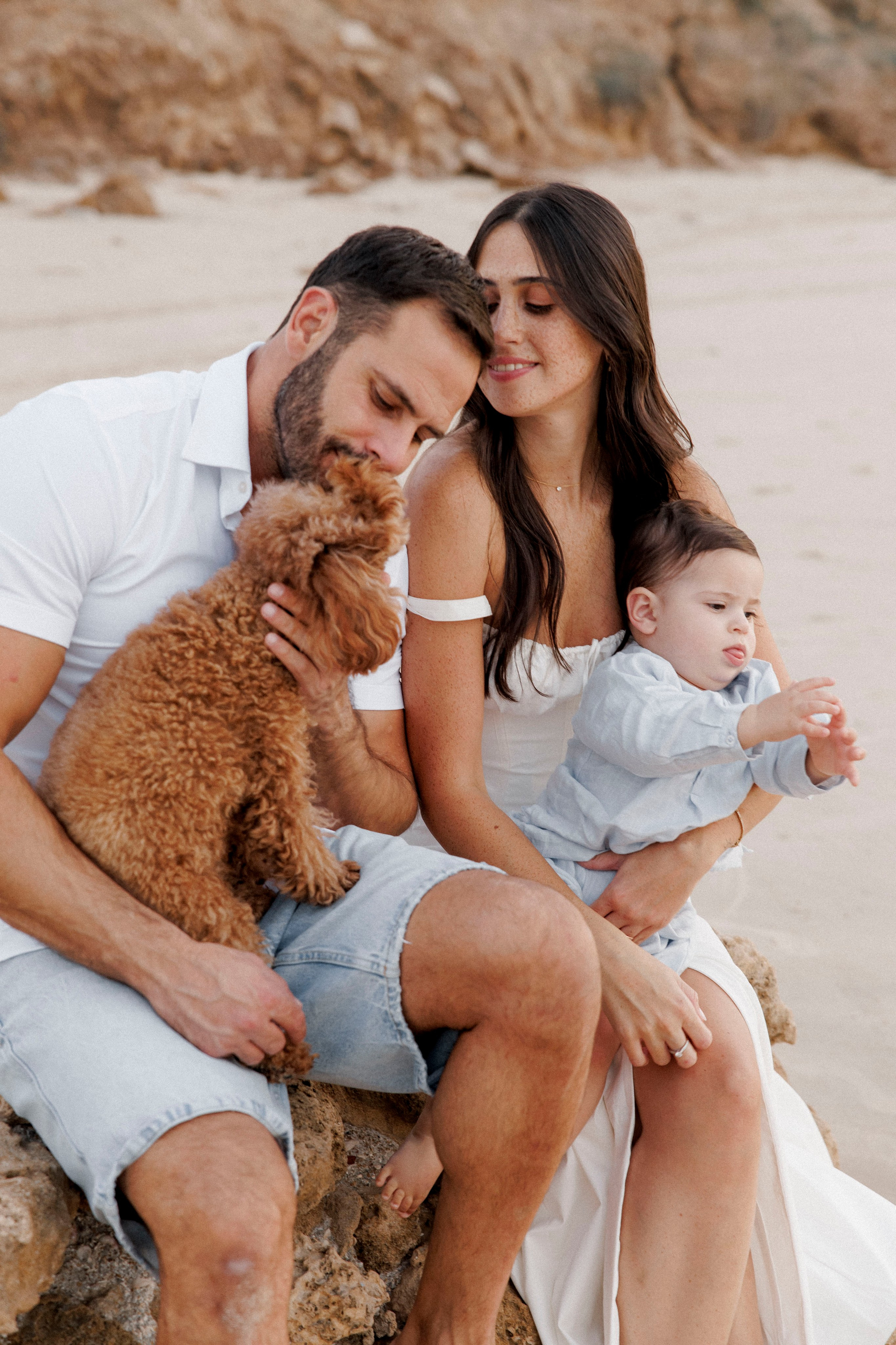 First year family photos near the sea. Главная