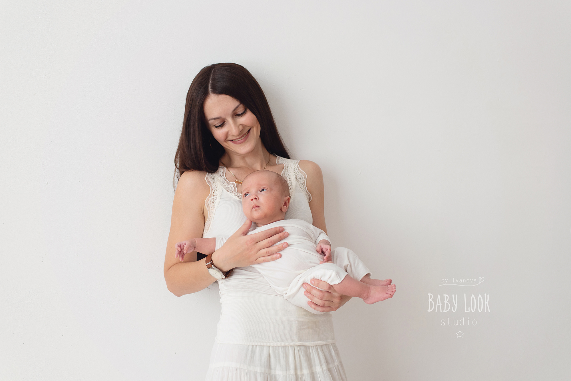 Семейная фотосессия, семейные фотографии, семейный фотограф. Фотограф новорожденных , семейный и  детский фотограф в Пскове Иванова