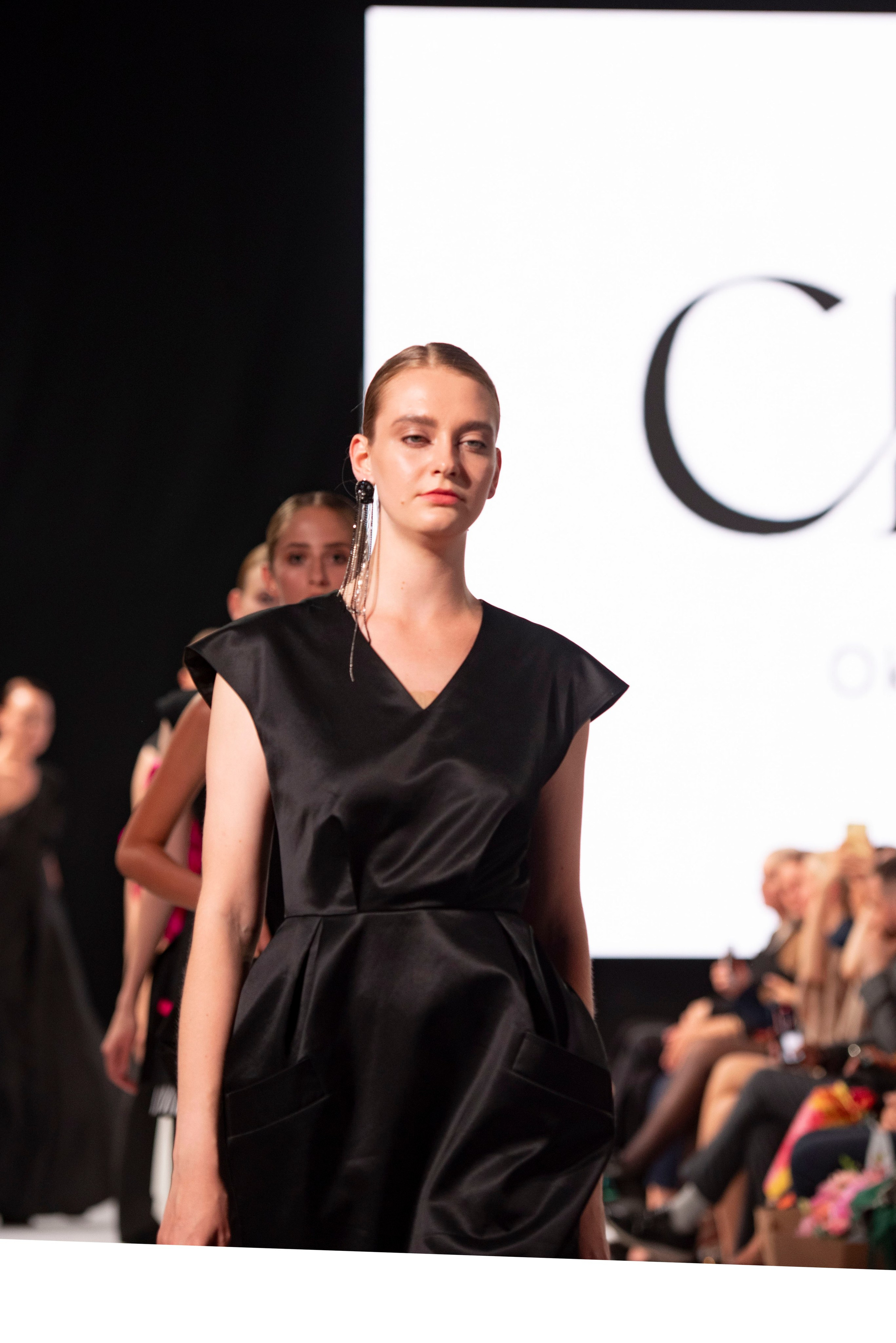 Фотограф на модельный показ. Свадебный, семейный, фэшн фотограф, школьный фотограф в Сочи