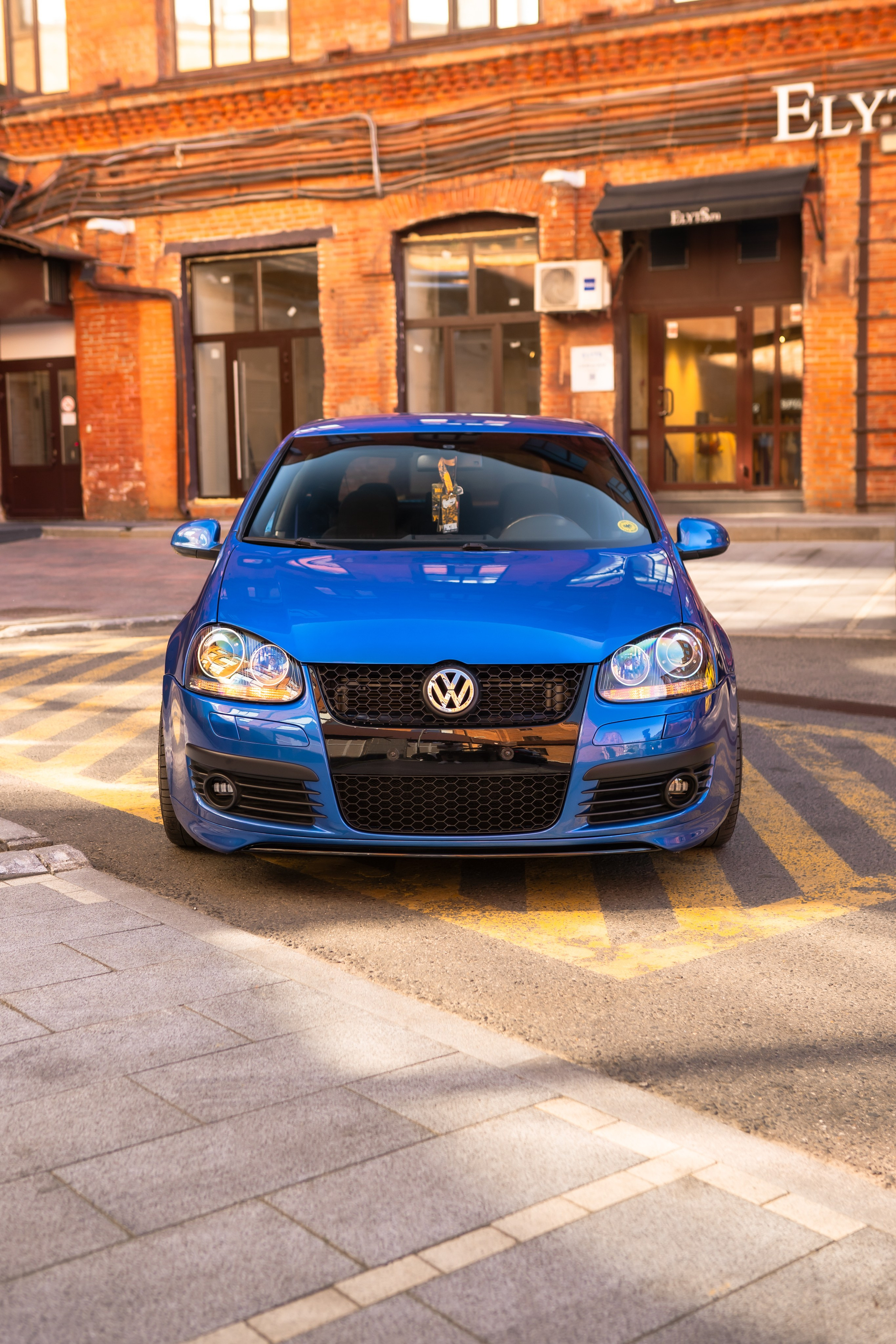Golf GT. Mirllaev
