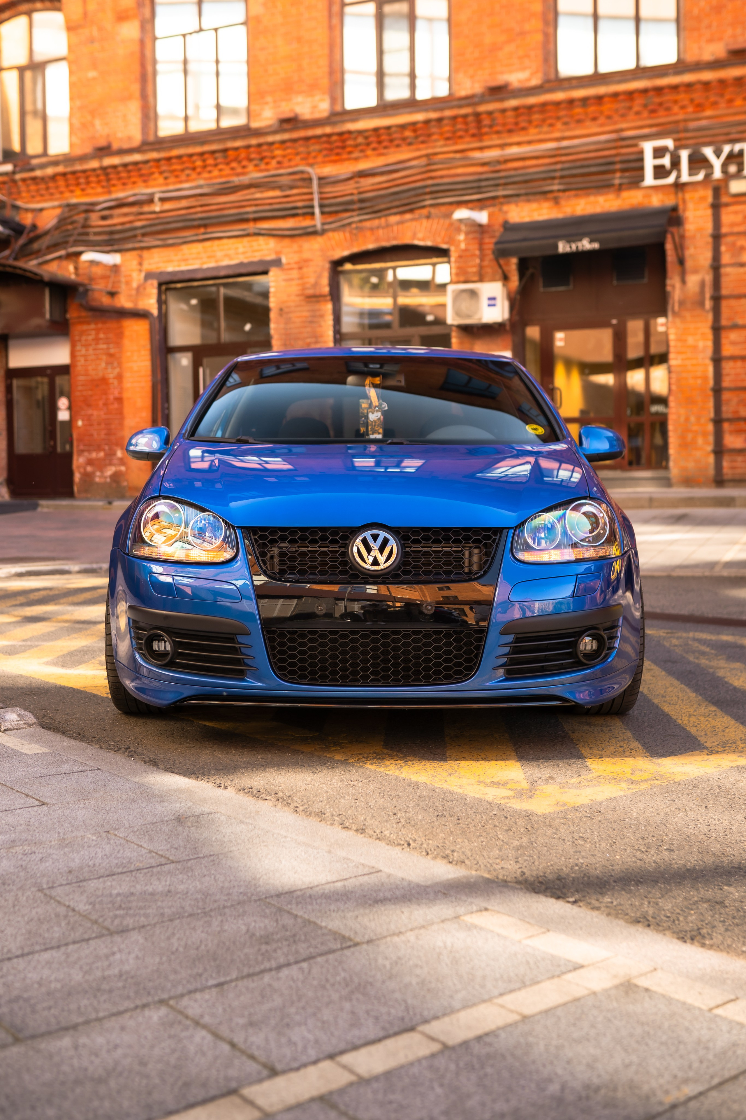 Golf GT. Mirllaev