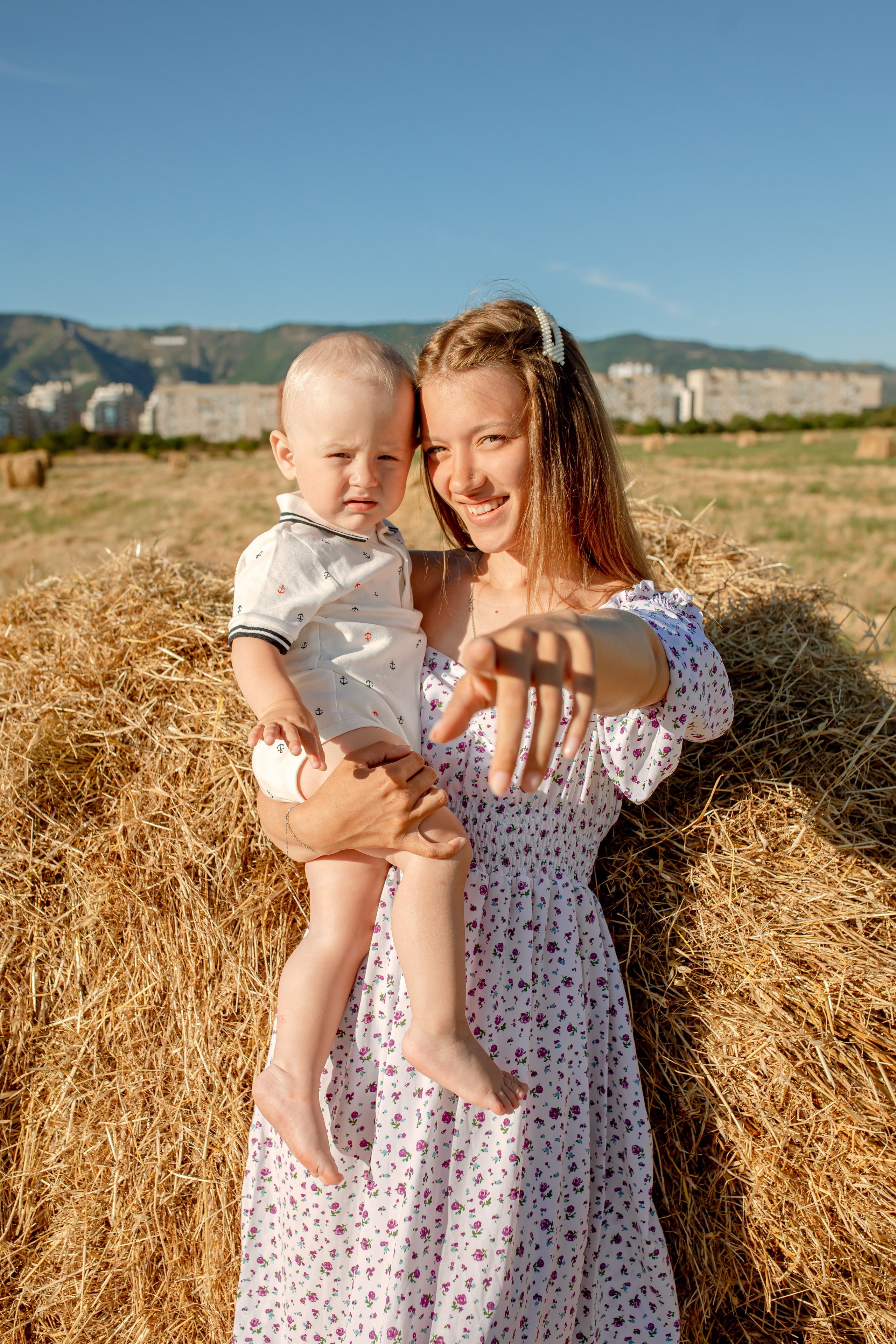 Дарья и Полина с сыновьями. Фотограф в Геленджике, Архипо-Осиповке, Абрау-Дюрсо, Кринице Виктория