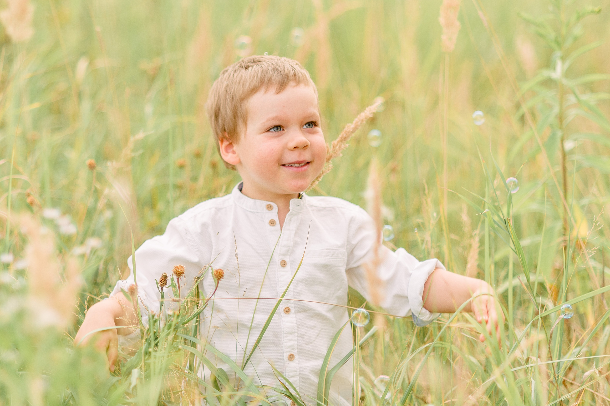 В поле. Фотограф Юлия Попова