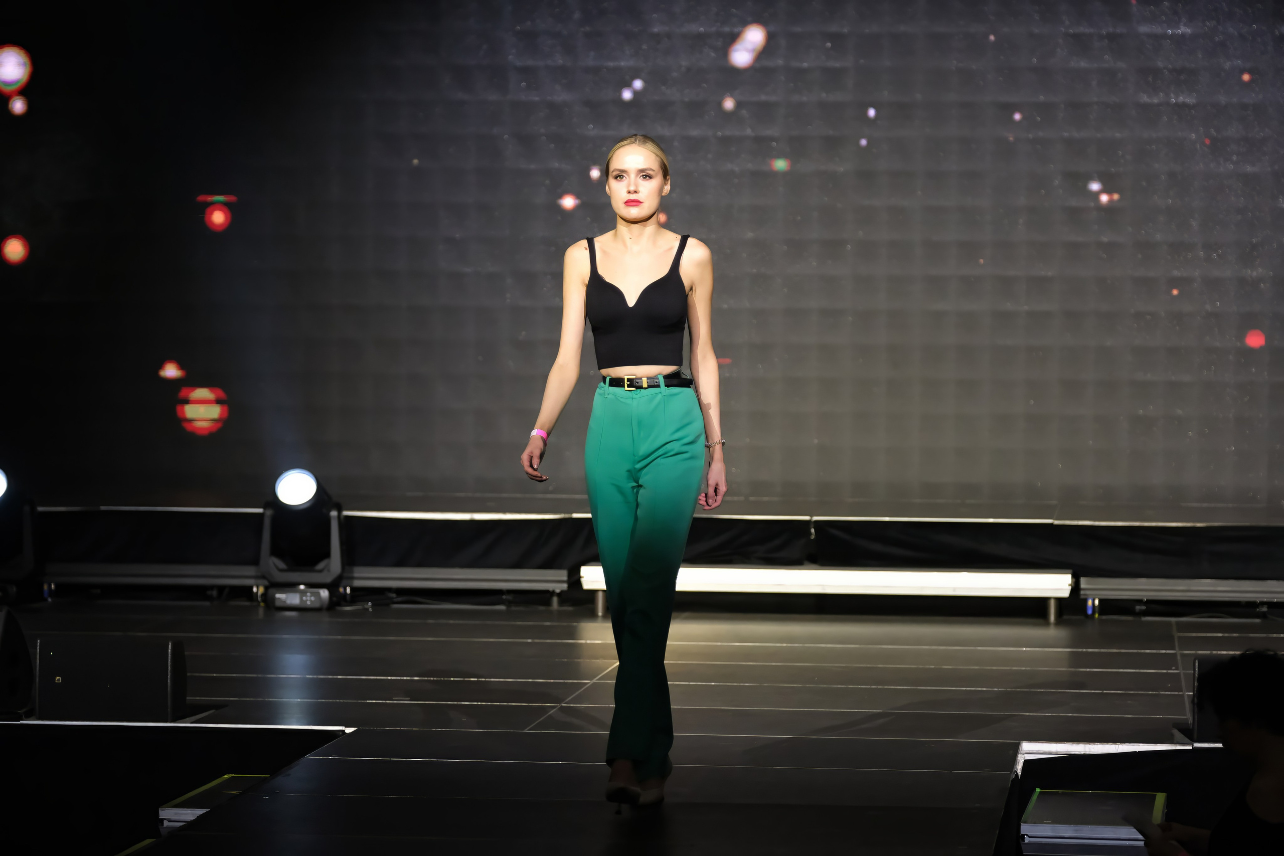 Подиумный спектакль «Стиль Надежды». Добро пожаловать в студию «Цифровой скульптор»  где искусство встречается с технологиями!