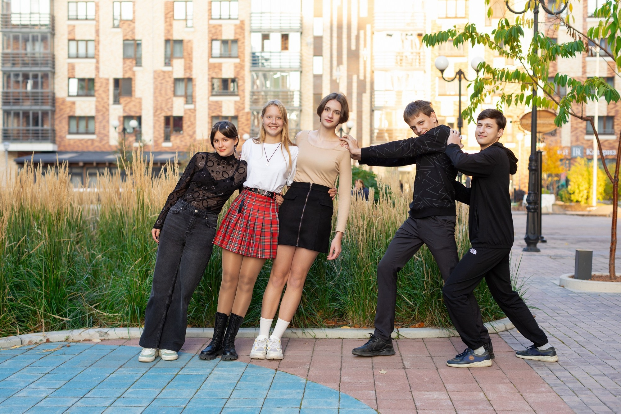 Яркая осенняя съемка на Южном берегу. 134 школа 9в. СИГМА | Студия выпускных альбомов Красноярск