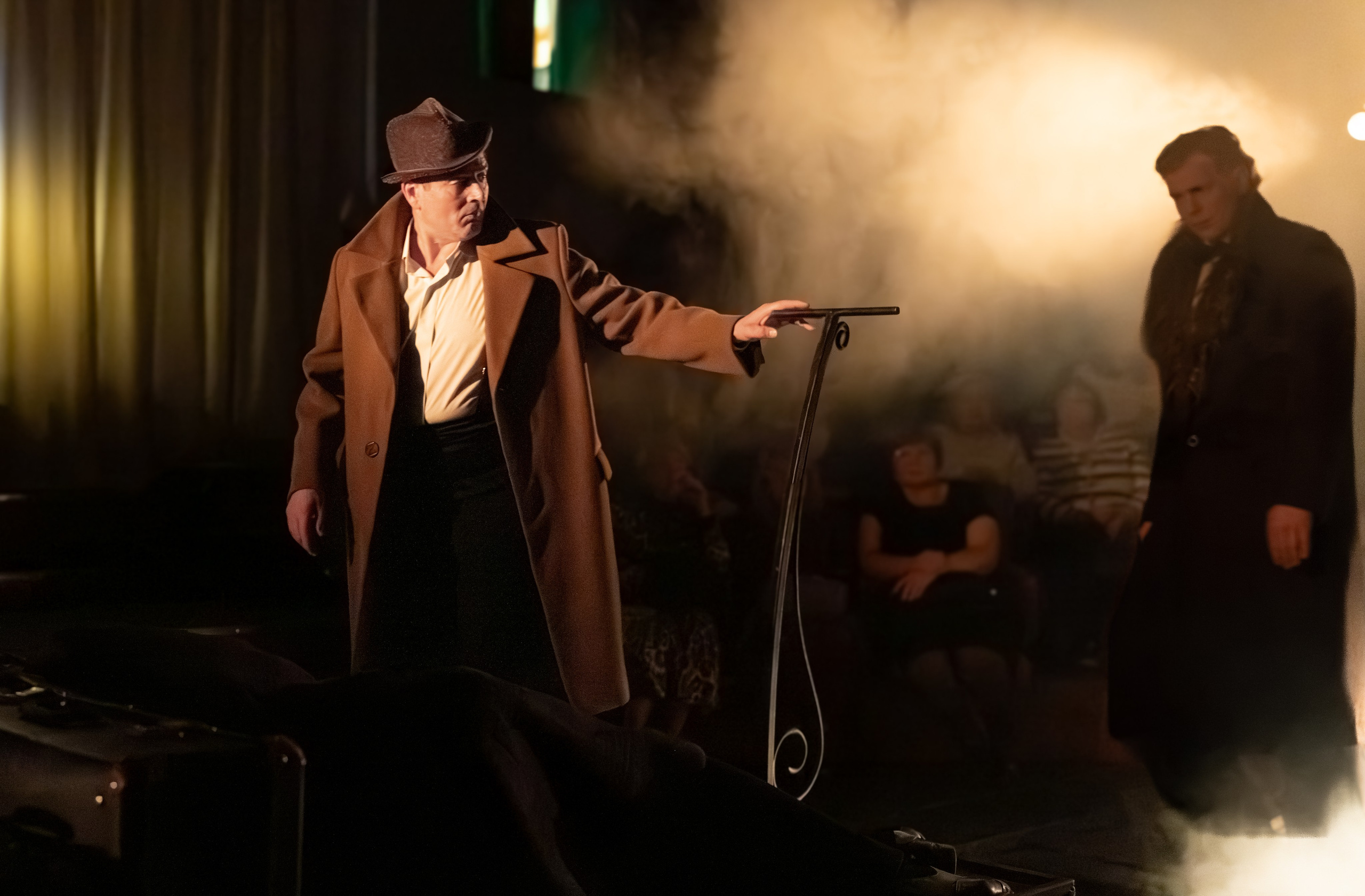 Театр Сфера: Гнездо перелётных птиц (100-й спекталь). Сайт фотографа Сергея Абрамова