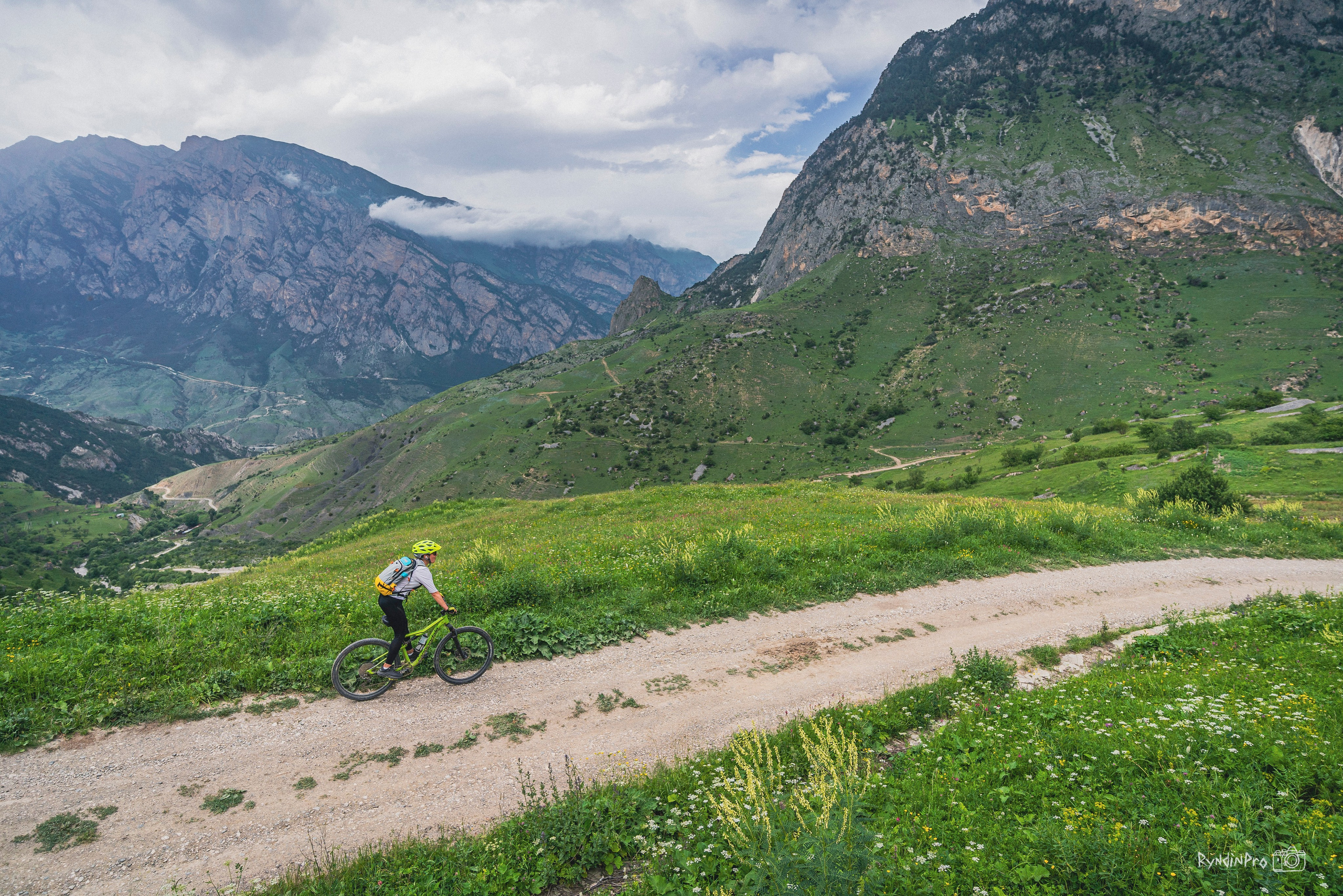 Велотур Осетия 16.06.2024 Ковальтур. Репортажный фотограф в Краснодаре Рындин Дмитрий