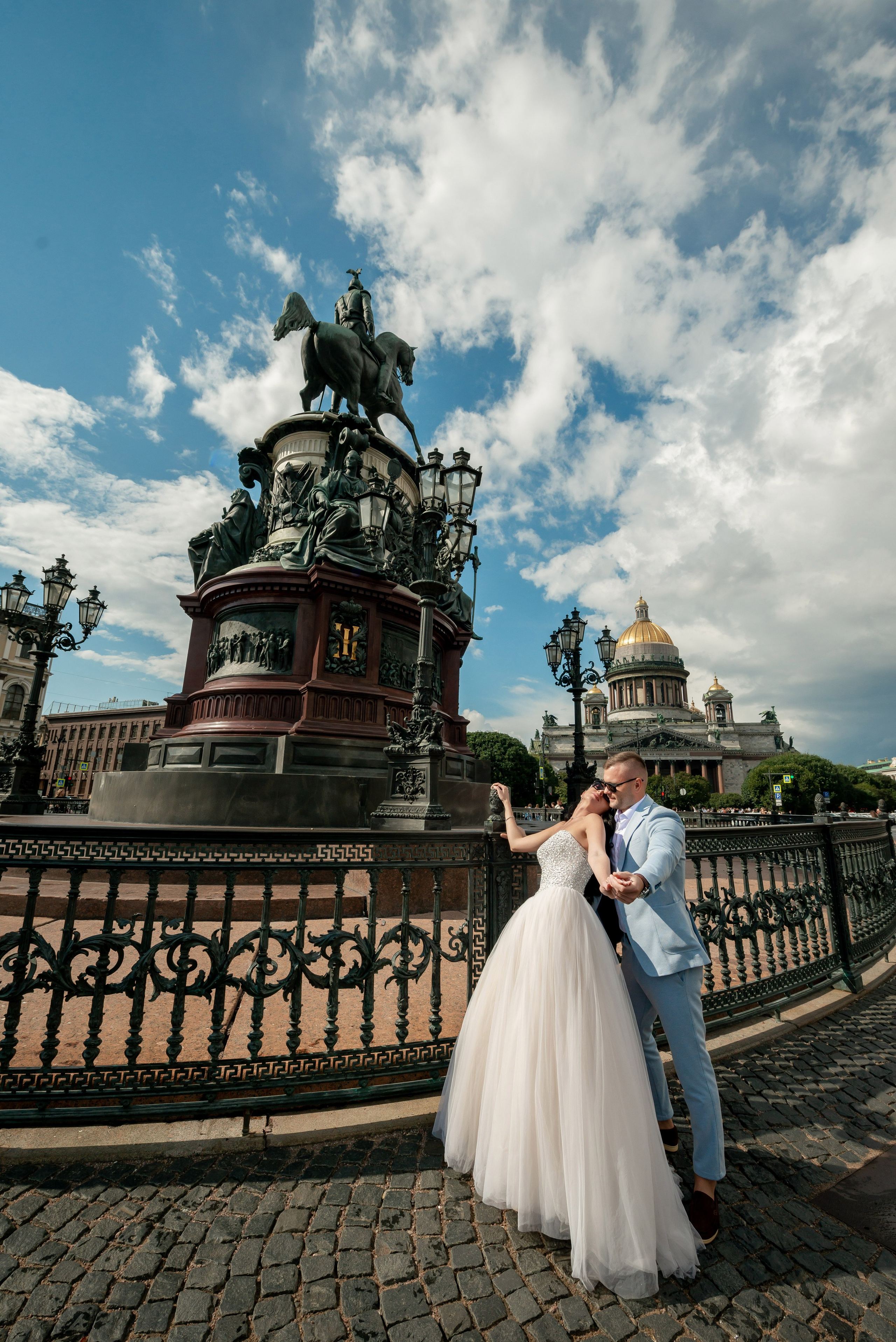 Елена и Илья (фотосессия у городской Невской Ратуши, Исаакиевская площадь). Портретный, семейный и свадебный фотограф в Санкт-Петербурге и в Пушкине Ширяев Денис