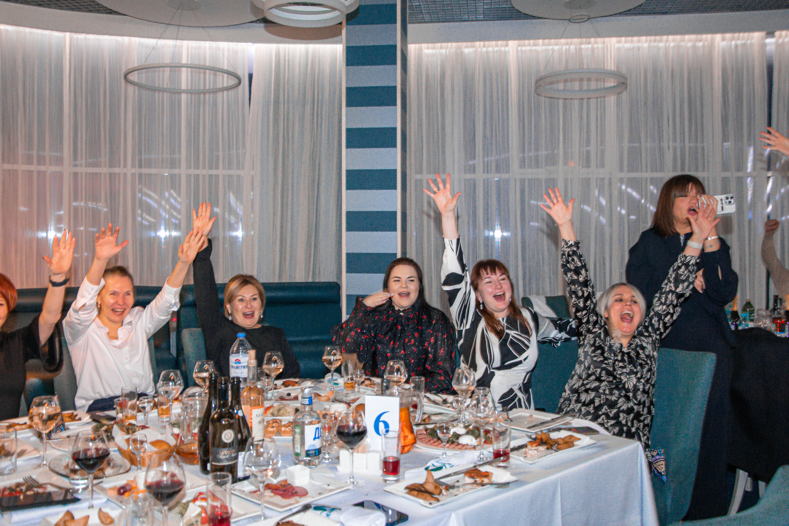 Корпоратив. Женский фотограф в Людиново и Киров