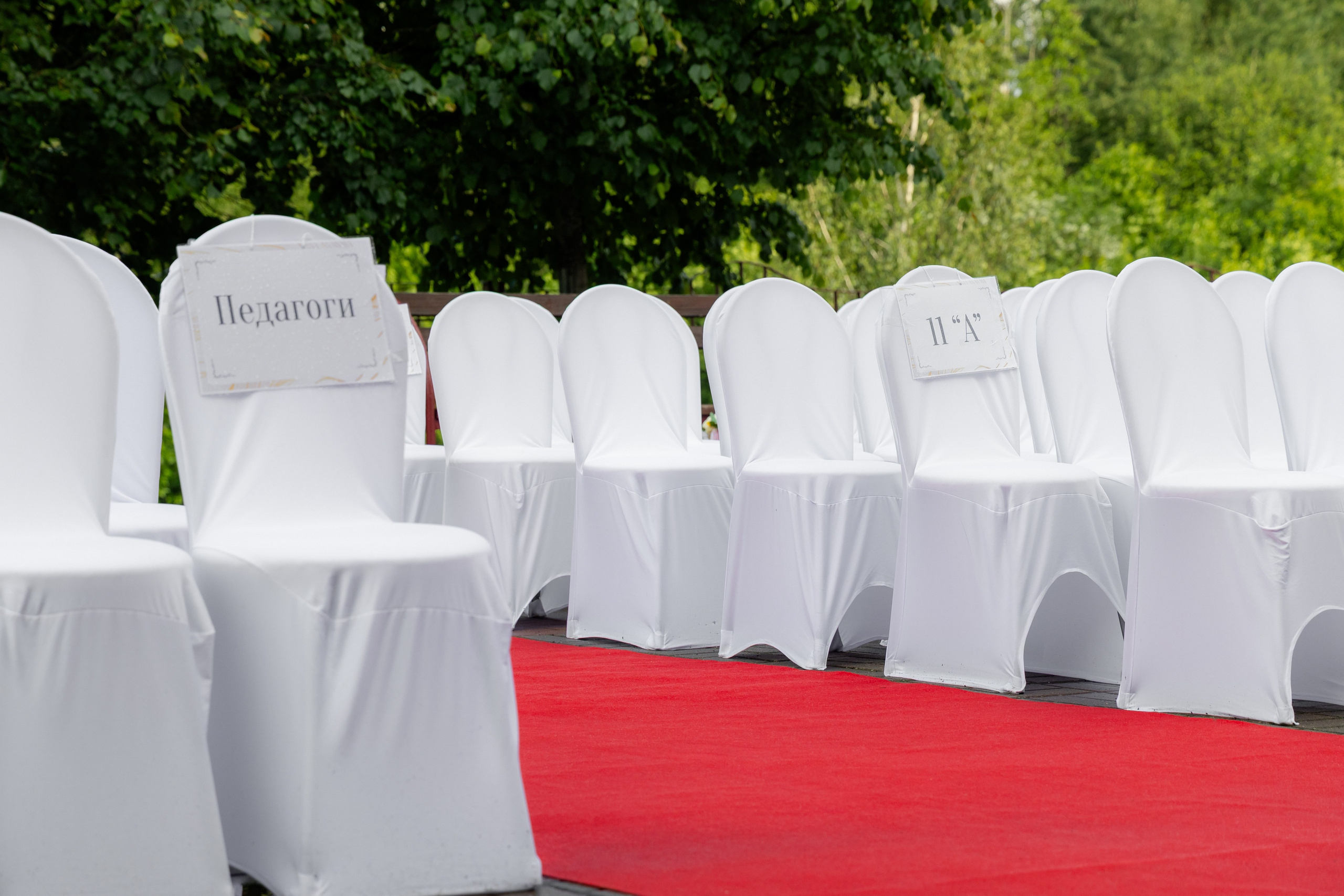 Школьный выпускной 2025 год в Минске, Беларуси. Свадебный фотограф в Минске/Беларуси Сергей Спиридонов