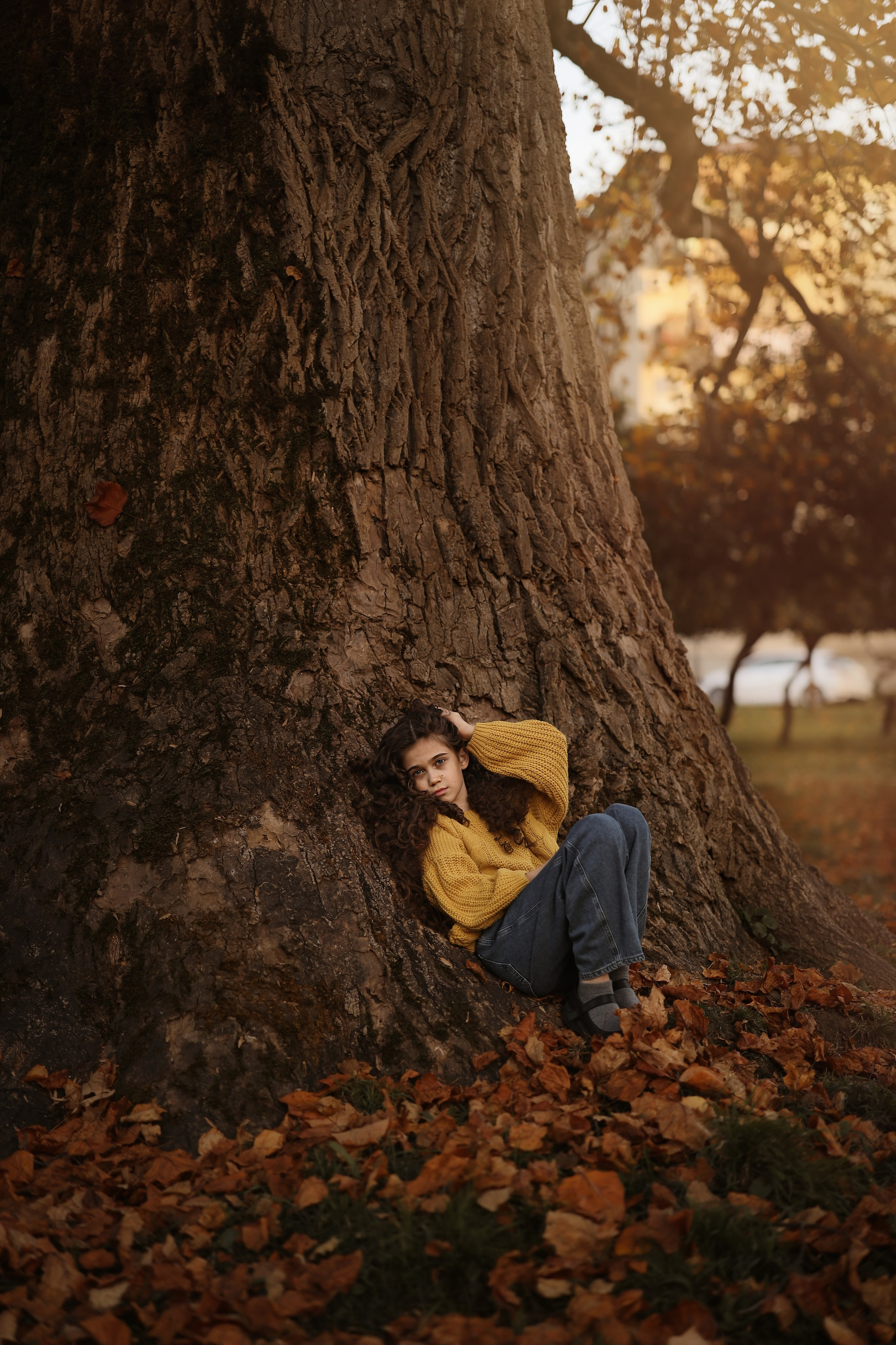 Осенняя фотосессия для Полины у древа патриарха в Сухуме. Свадебный и семейный фотограф в Абхазии Жанна Соснина
