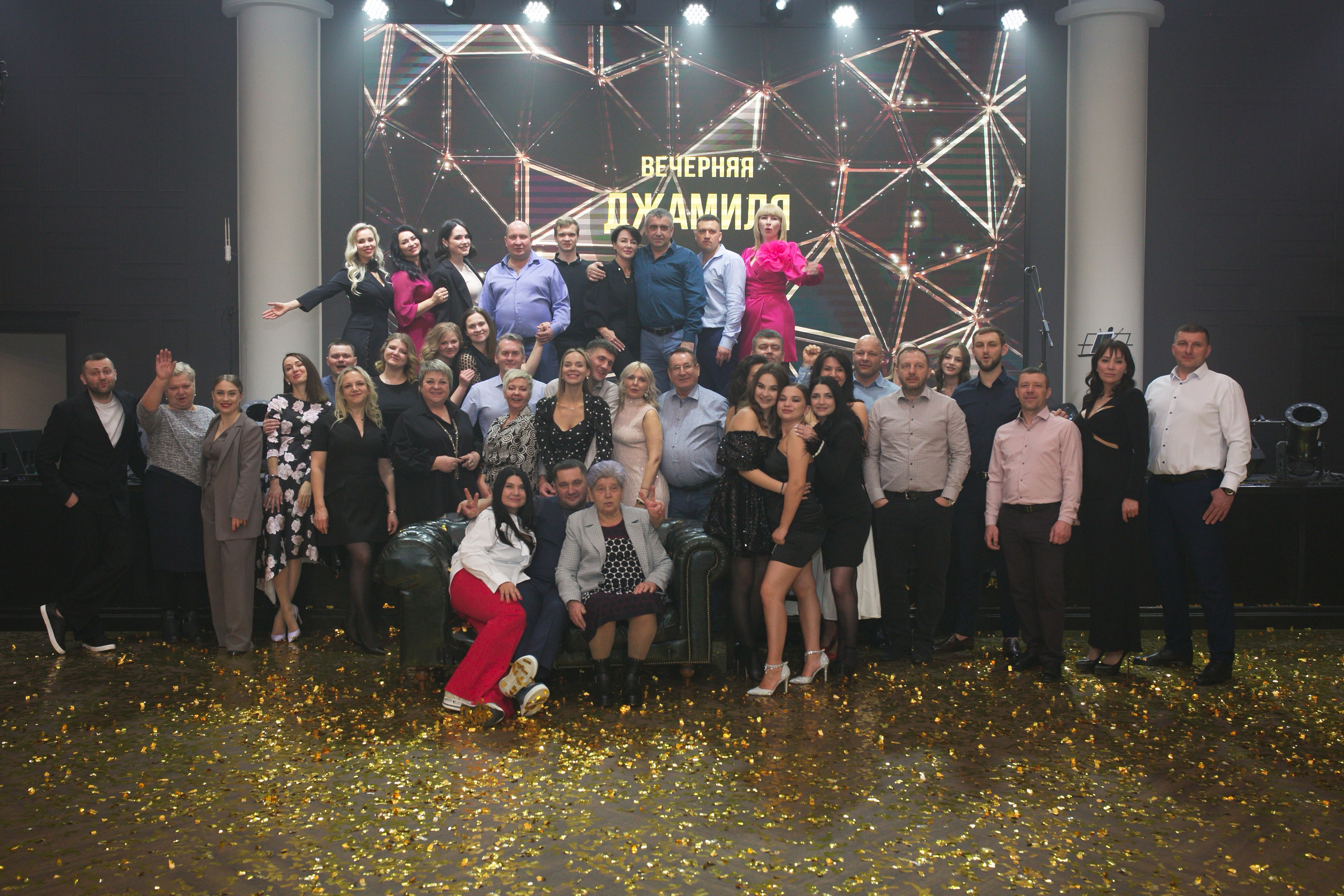 Фотосъемка праздников во Владивостоке, Уссурийске. Портретный, свадебный, репортажный фотограф во Владивостоке Юлиана Джули Фокс