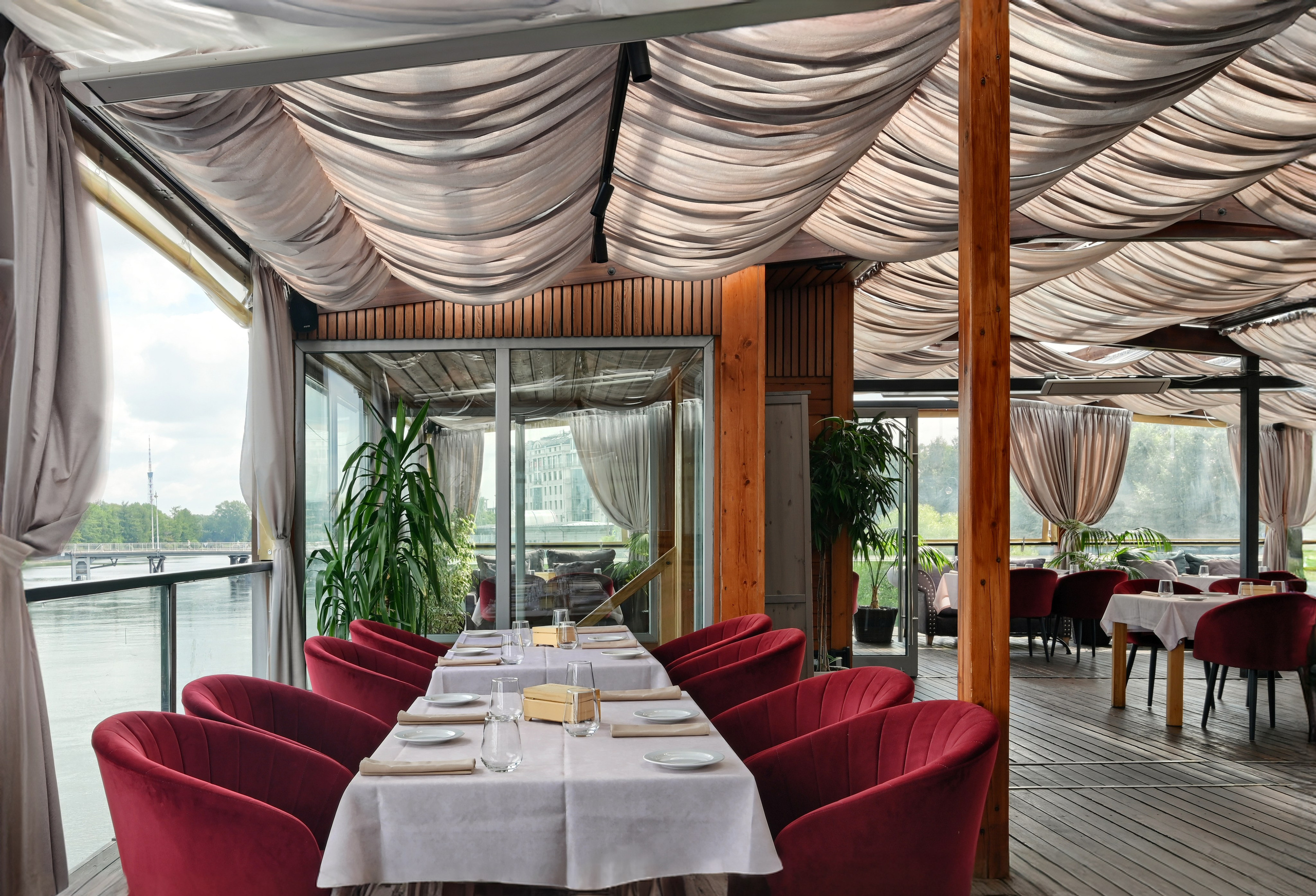 Интерьерная. Качественный продакшн для вашего бизнеса — фотосъемка, видеосъемка, создание контента