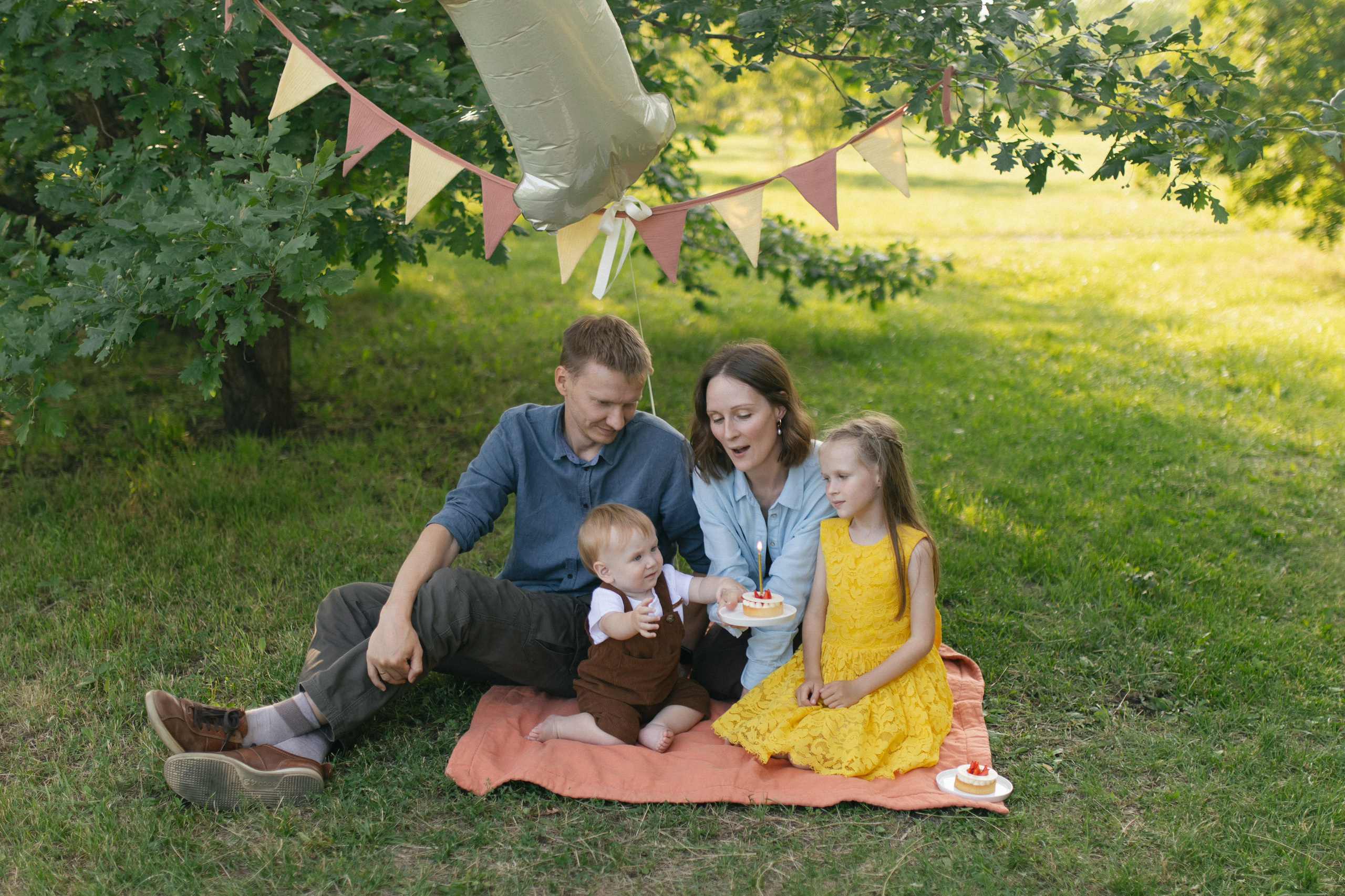 ЛИЛЯ, ДИМА, МИРА И АРТЕМ ` 25. Maria Startseva Photo