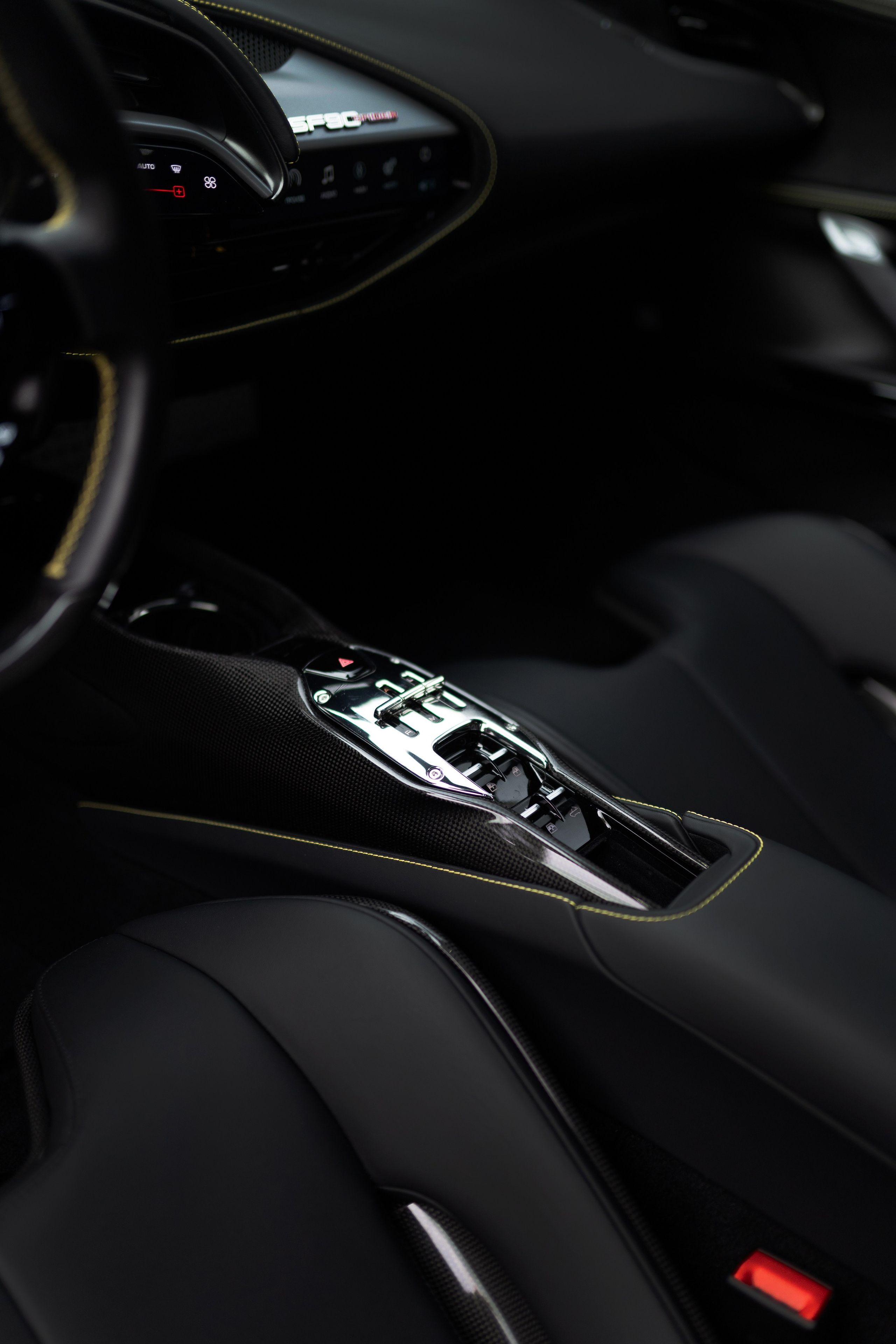 Ferrari SF90. Автомобильный фотограф Светлана Усова