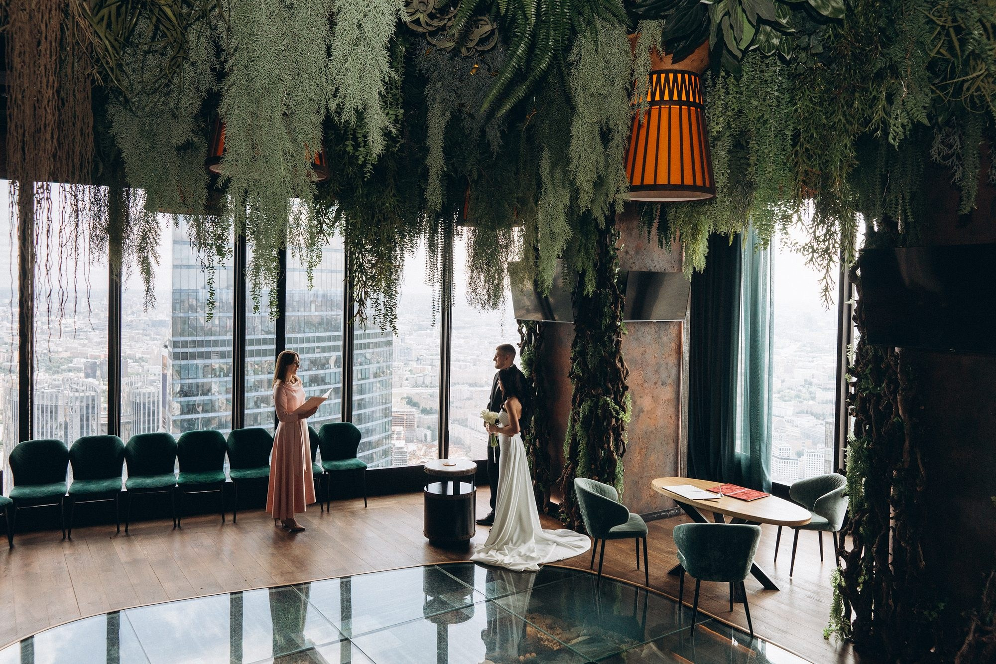 Свадебная фотосъемка в ресторане Birds. Сергей Гладков свадебный фотограф в Москве