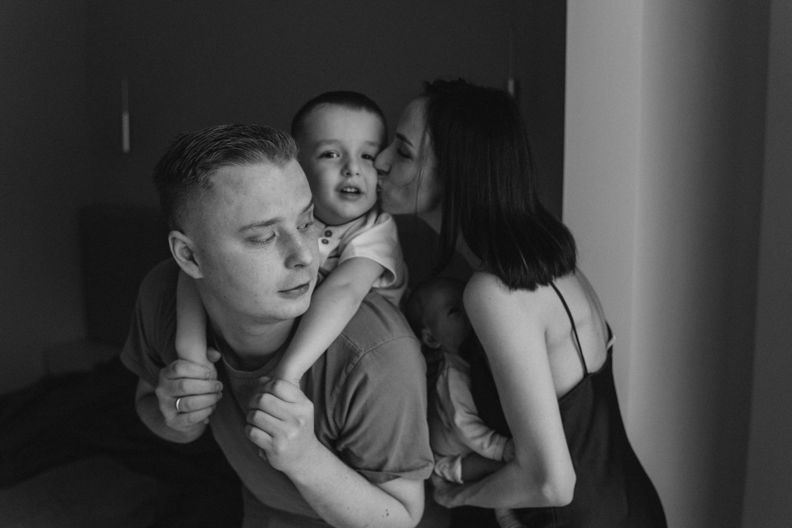 Вова, Маша, Юра и Стеёпа. Волик Мария