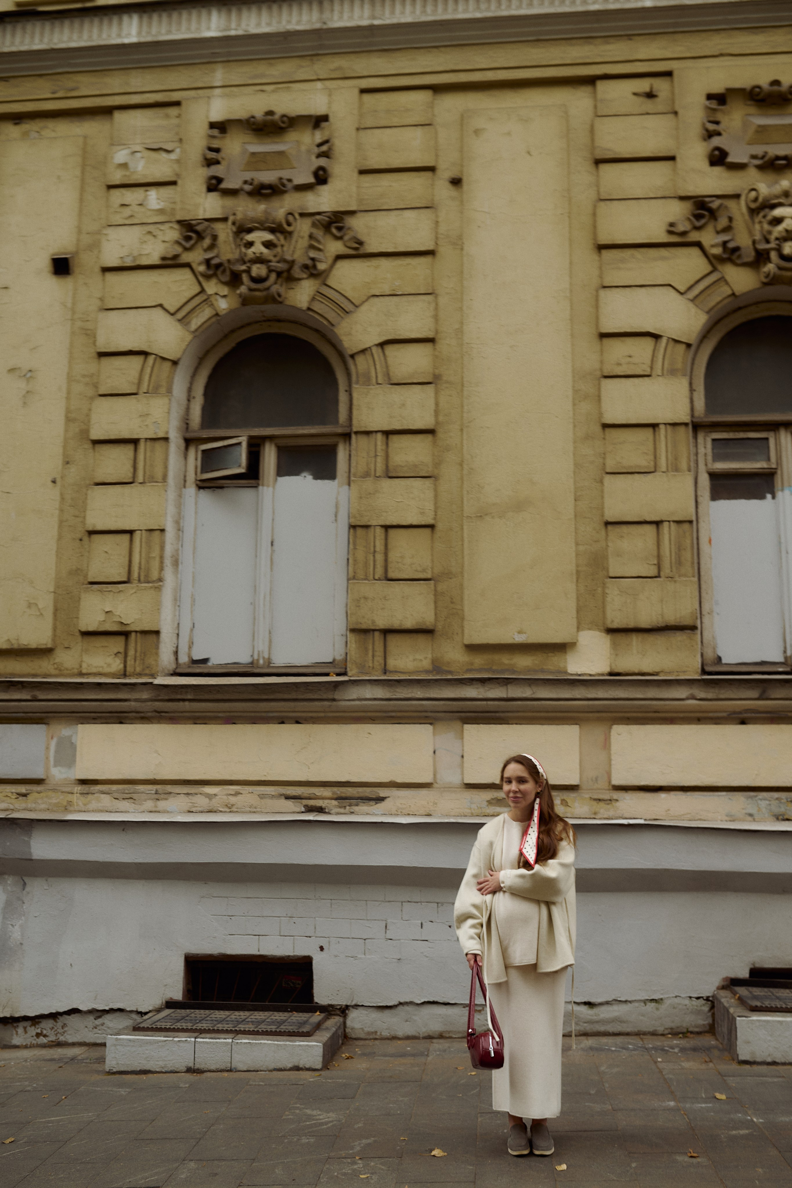 Оля на прогулке по городу. Семейный и свадебный lifestyle-фотограф в Москве Мария Петрова